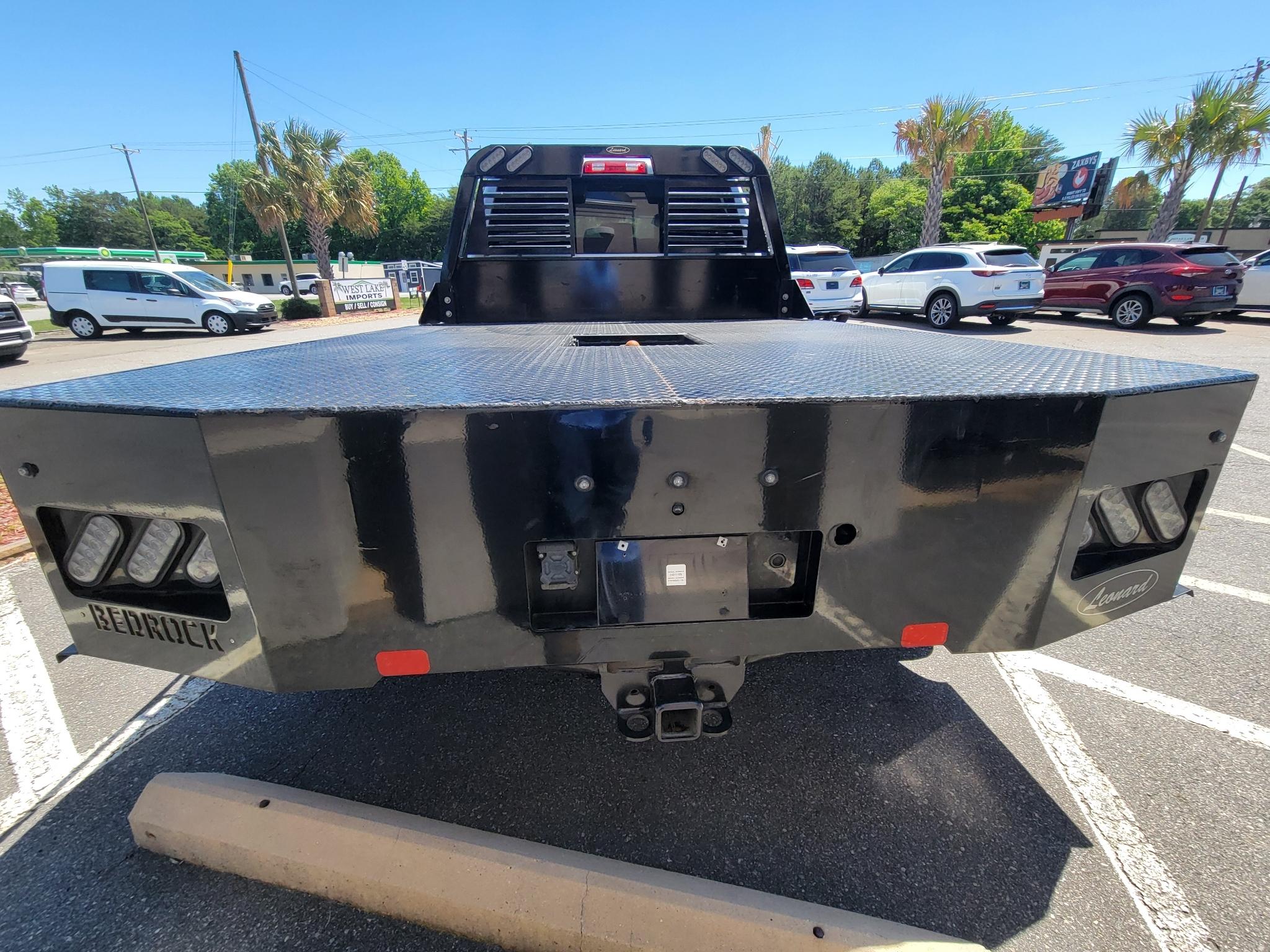 RAM 3500 Tradesman 4x4 Crew Cab 8' Box 2023