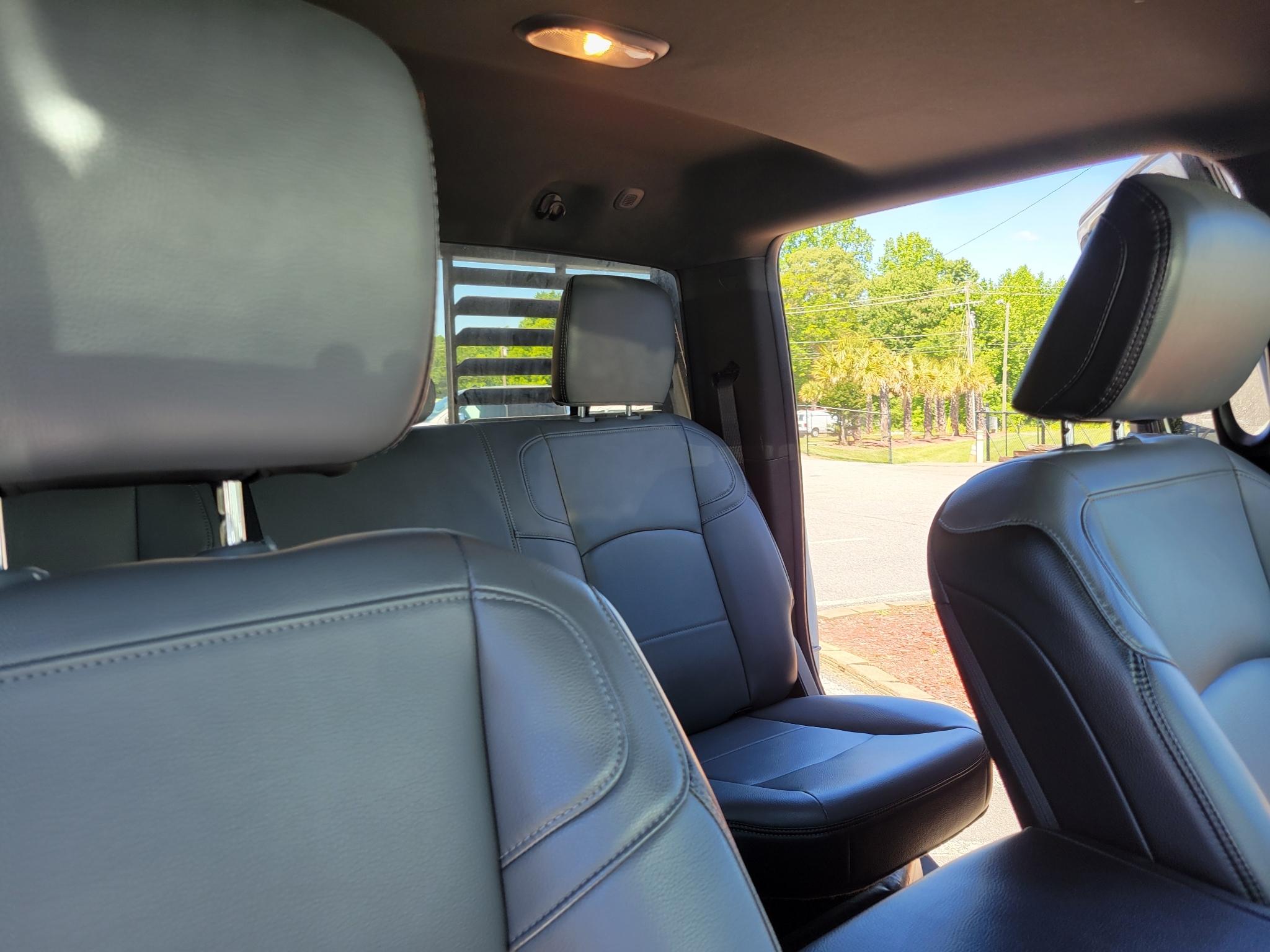 RAM 3500 Tradesman 4x4 Crew Cab 8' Box 2023