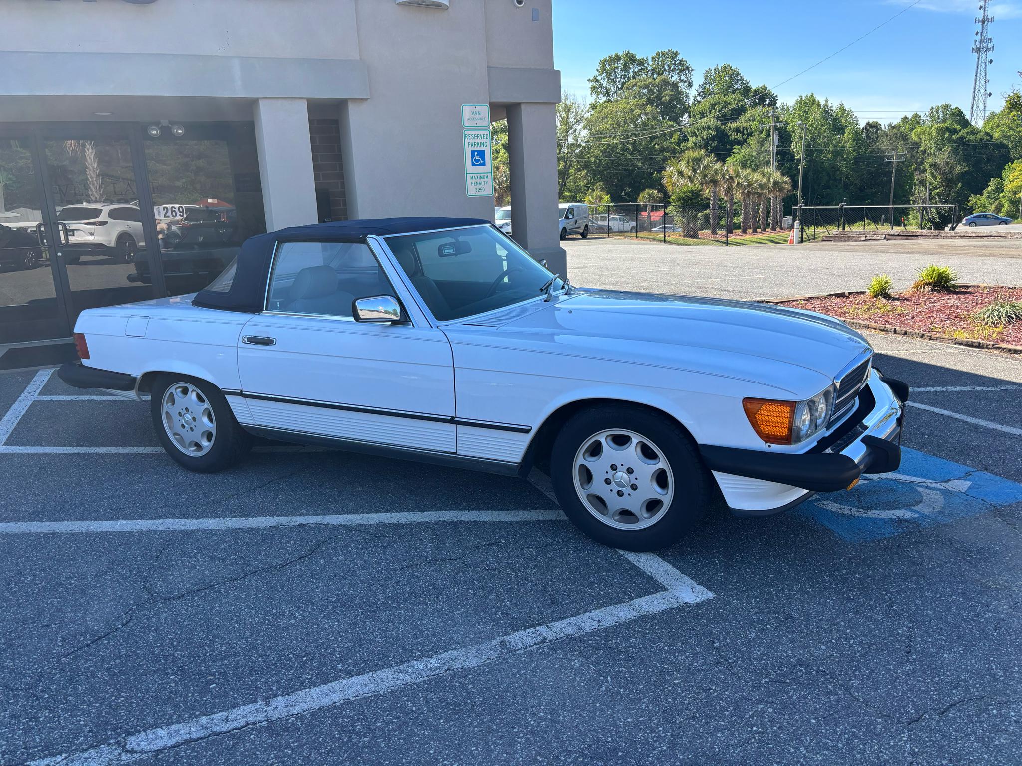 Mercedes-Benz 560 Series 2dr Convertible 560SL 1986