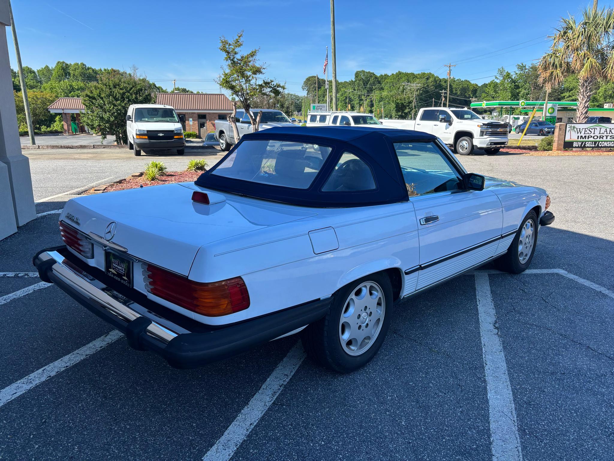Mercedes-Benz 560 Series 2dr Convertible 560SL 1986