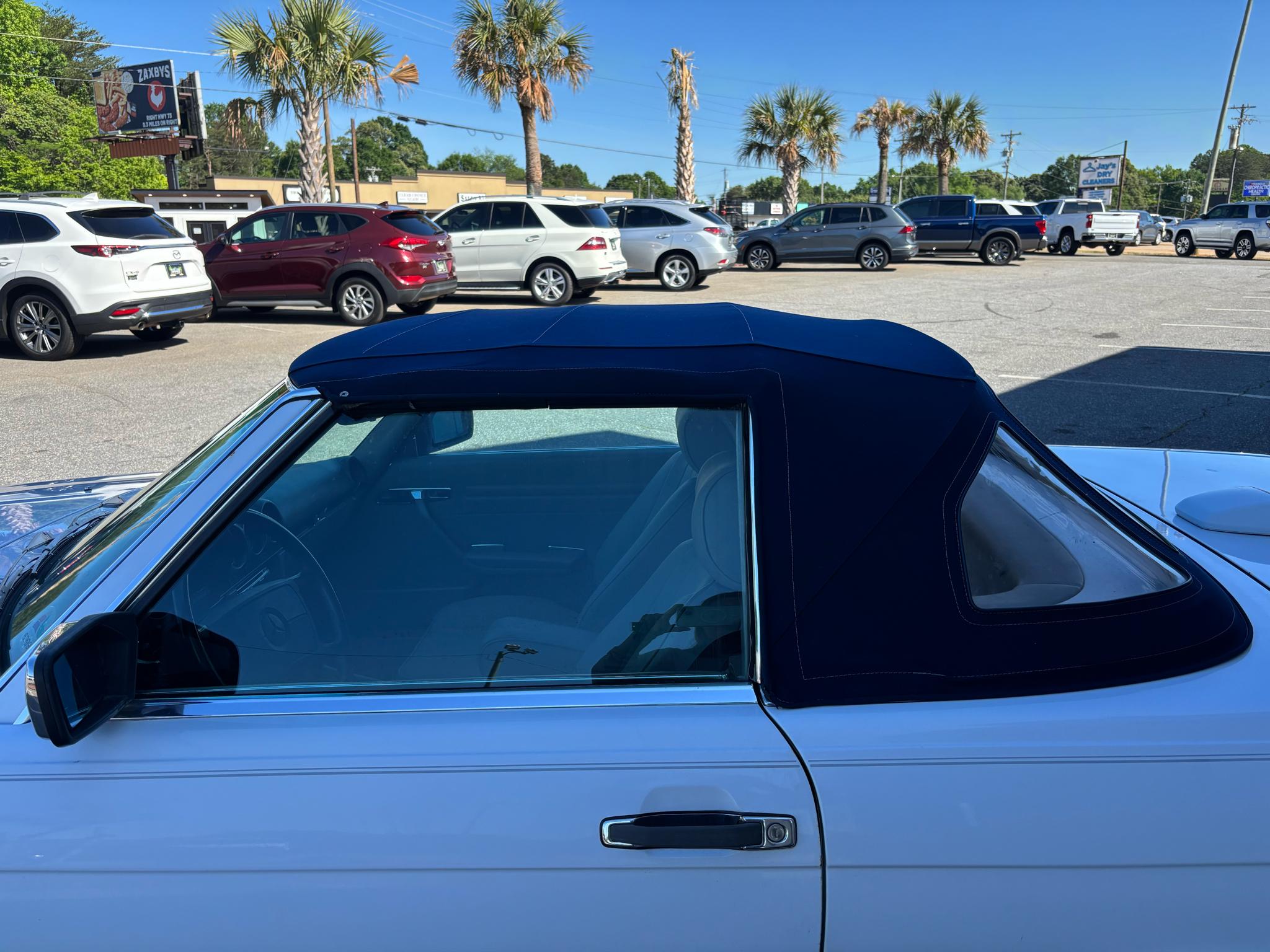 Mercedes-Benz 560 Series 2dr Convertible 560SL 1986