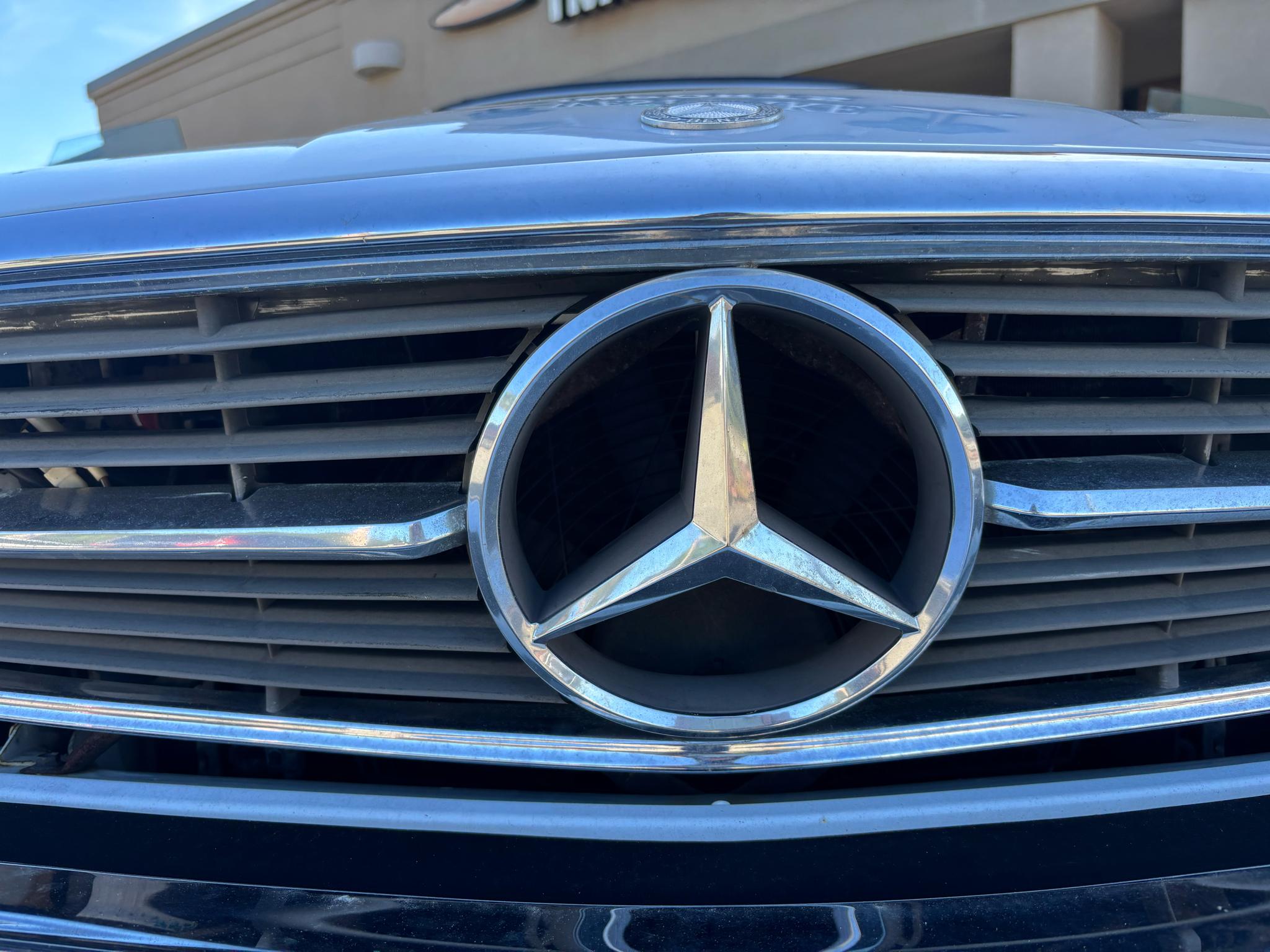 Mercedes-Benz 560 Series 2dr Convertible 560SL 1986