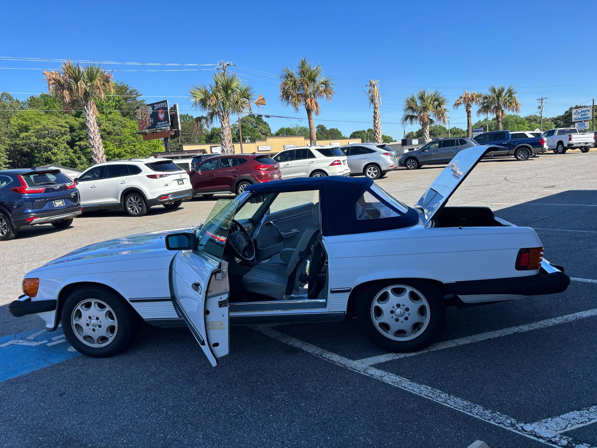 Mercedes-Benz 560 Series 2dr Convertible 560SL 1986