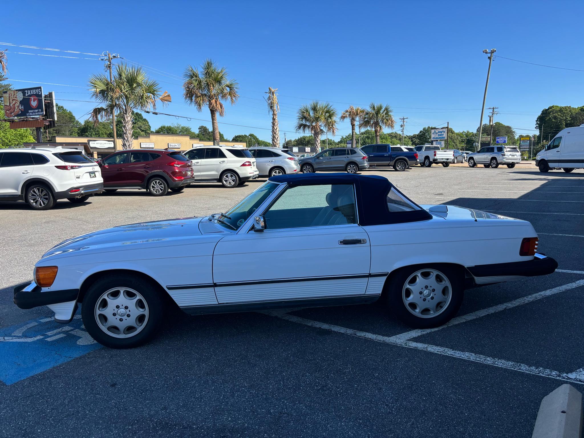Mercedes-Benz 560 Series 2dr Convertible 560SL 1986