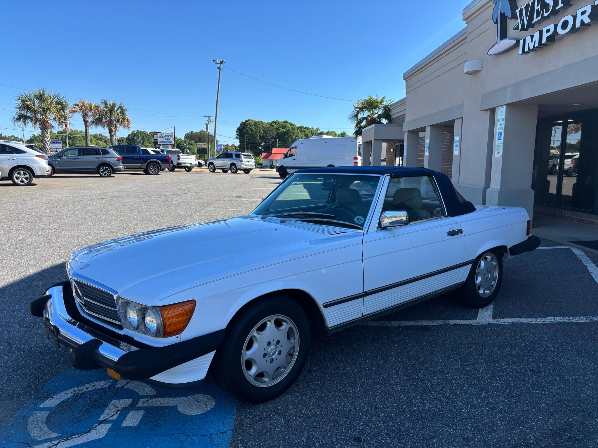 Mercedes-Benz 560 Series 2dr Convertible 560SL 1986