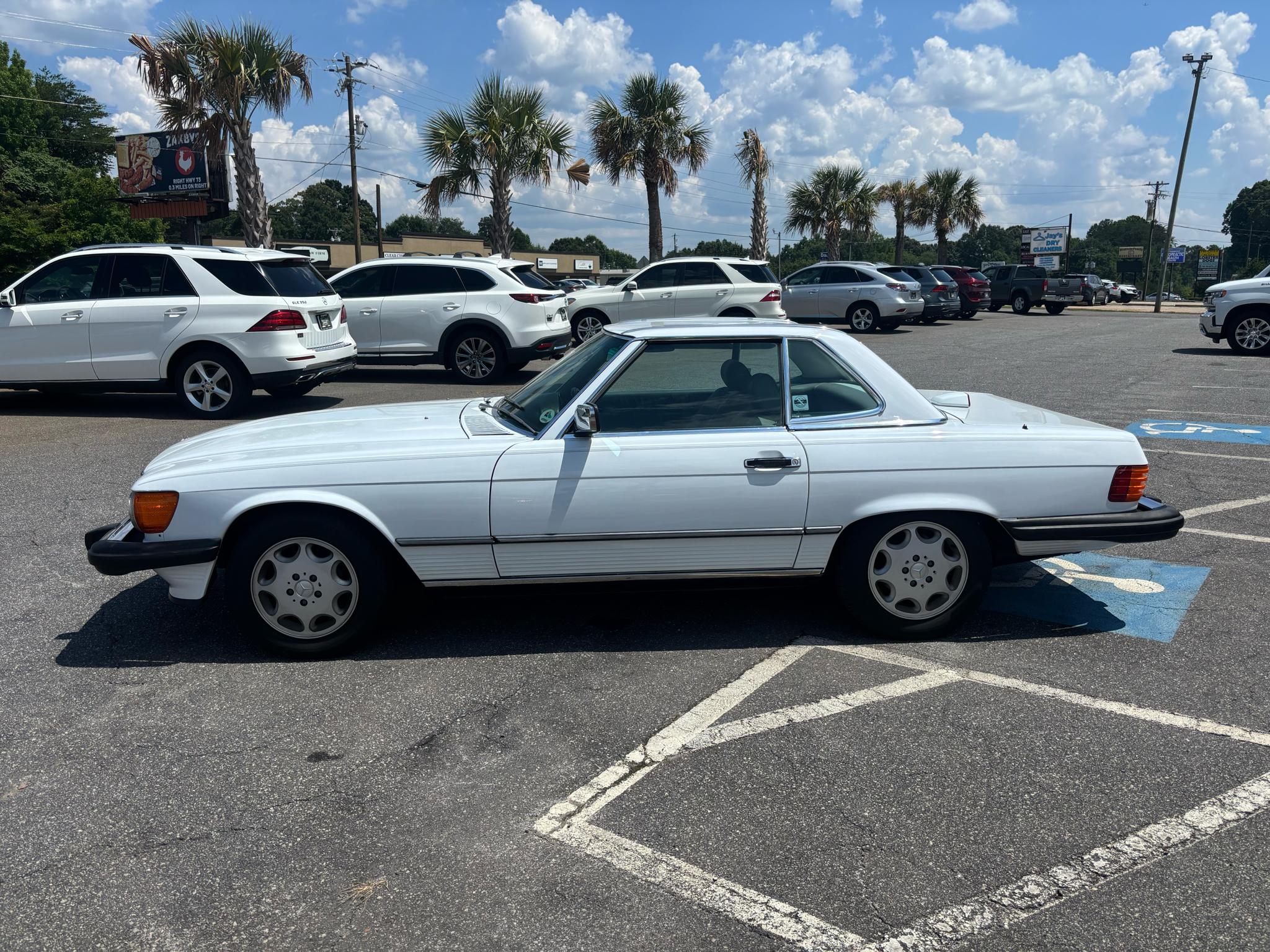 Mercedes-Benz 560 Series 2dr Convertible 560SL 1986