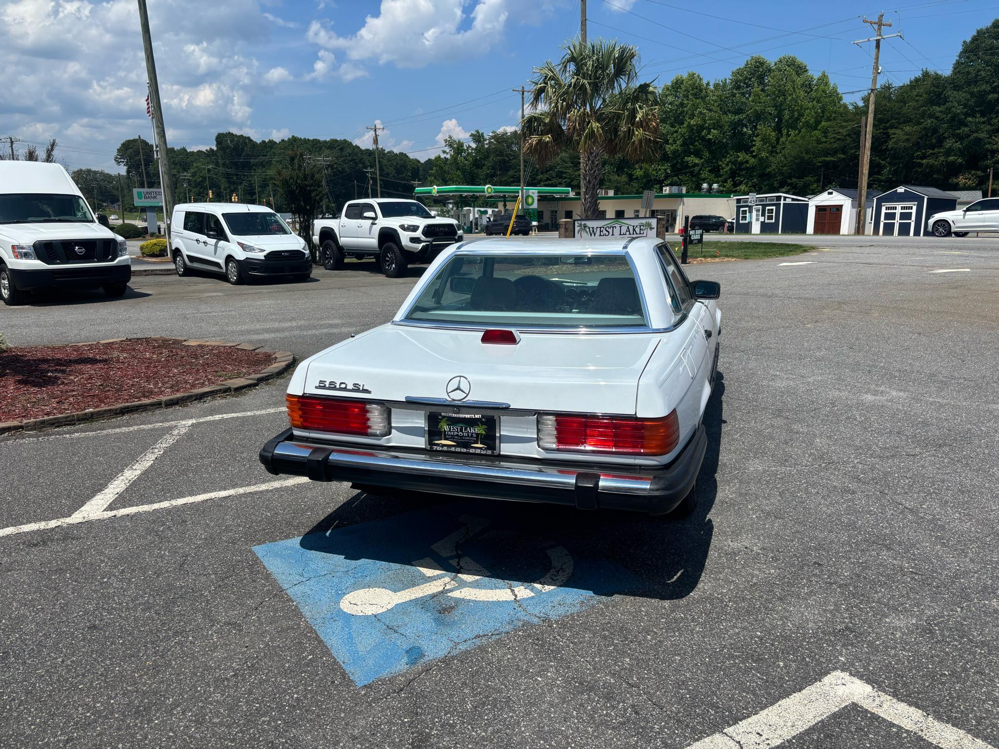 Mercedes-Benz 560 Series 2dr Convertible 560SL 1986