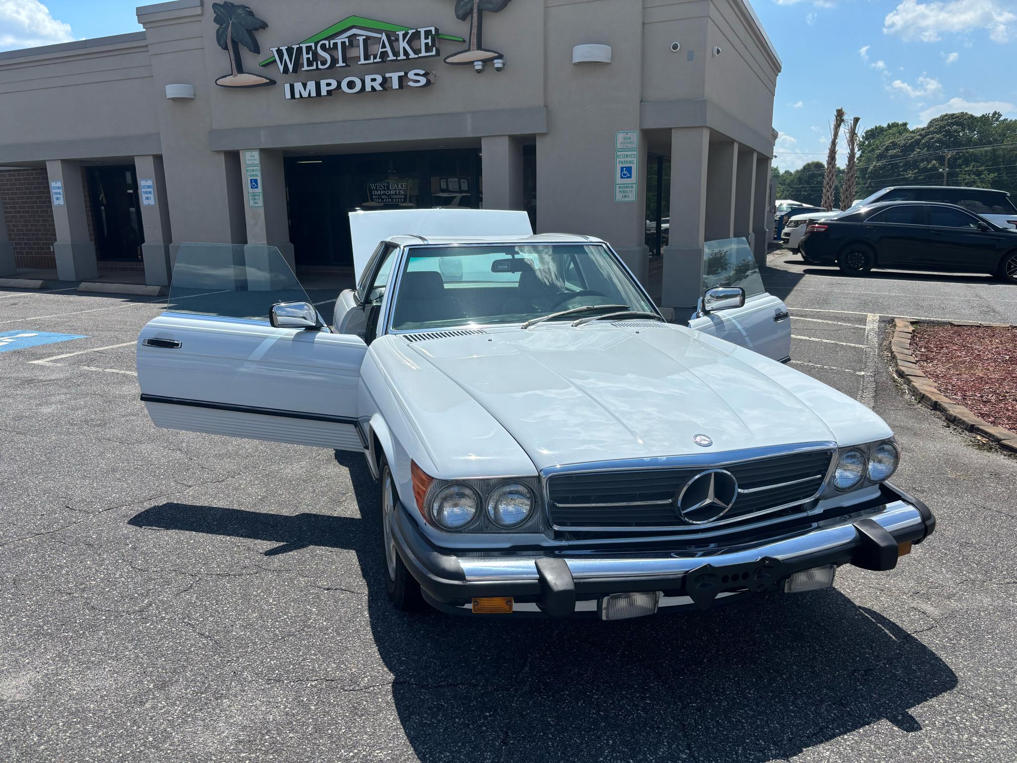 Mercedes-Benz 560 Series 2dr Convertible 560SL 1986