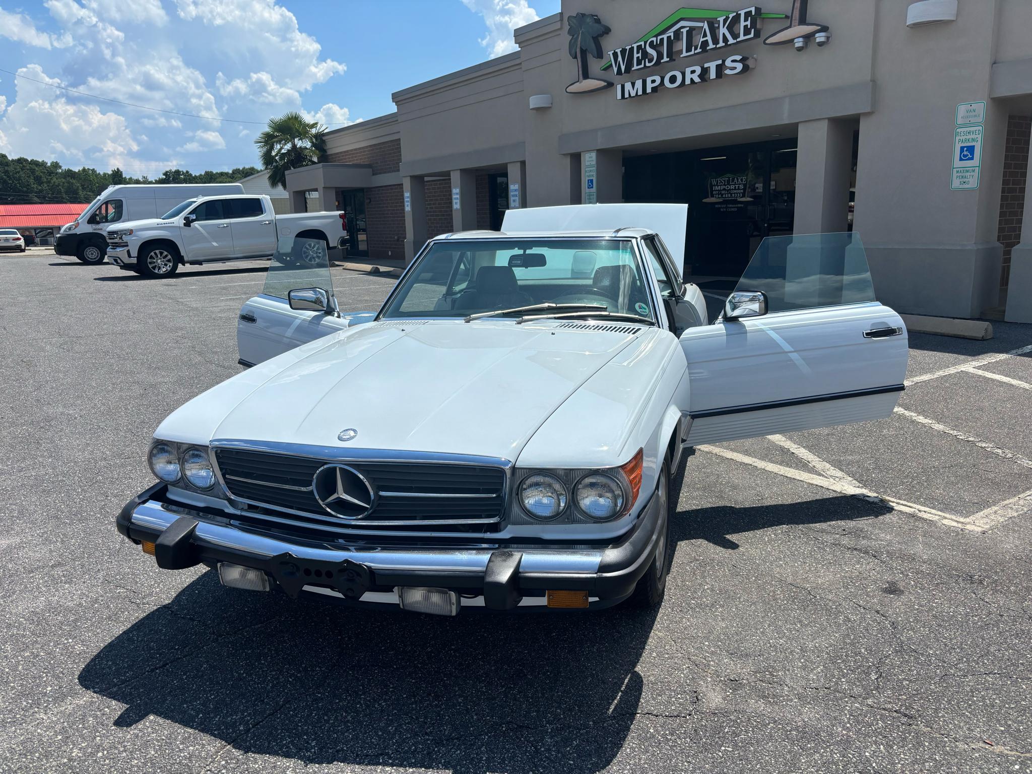 Mercedes-Benz 560 Series 2dr Convertible 560SL 1986