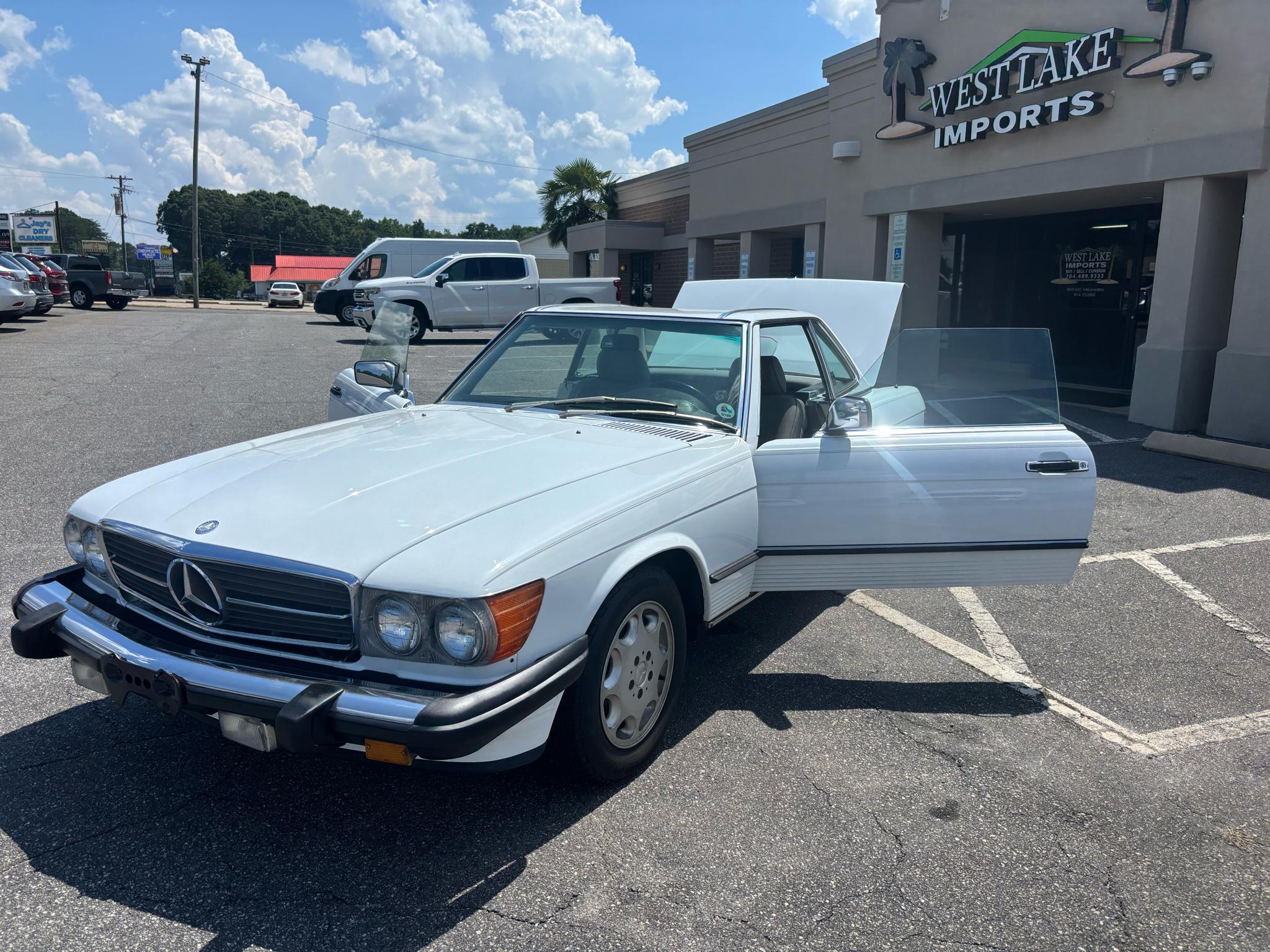 Mercedes-Benz 560 Series 2dr Convertible 560SL 1986
