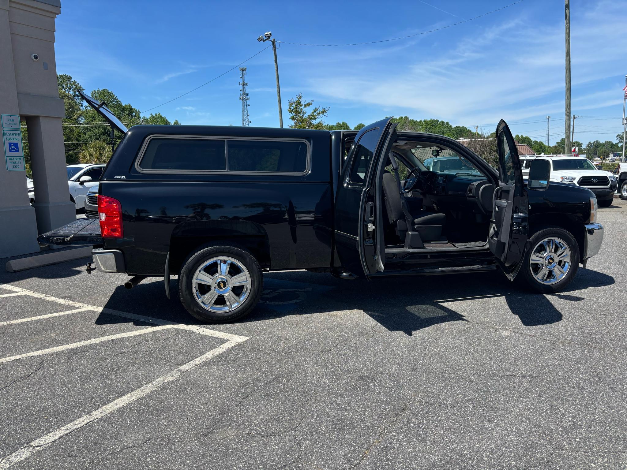 Chevrolet Silverado 1500 4WD Ext Cab 143.5" LT 2013