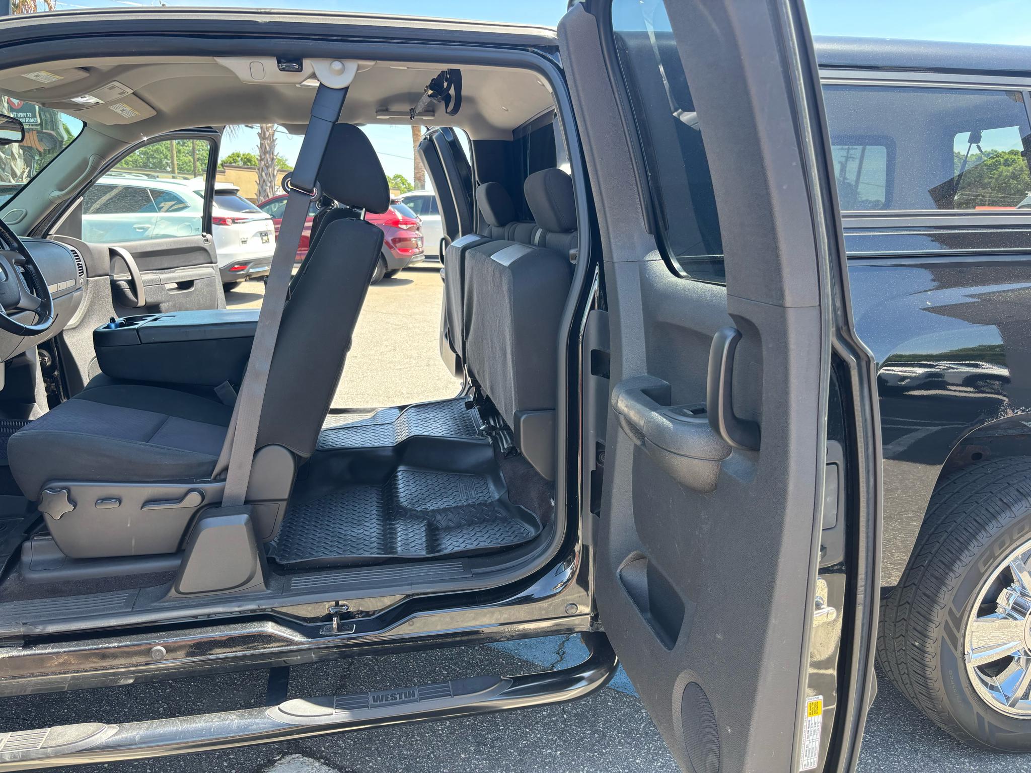 Chevrolet Silverado 1500 4WD Ext Cab 143.5" LT 2013