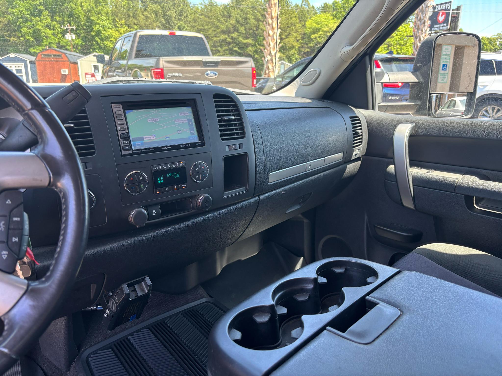 Chevrolet Silverado 1500 4WD Ext Cab 143.5" LT 2013