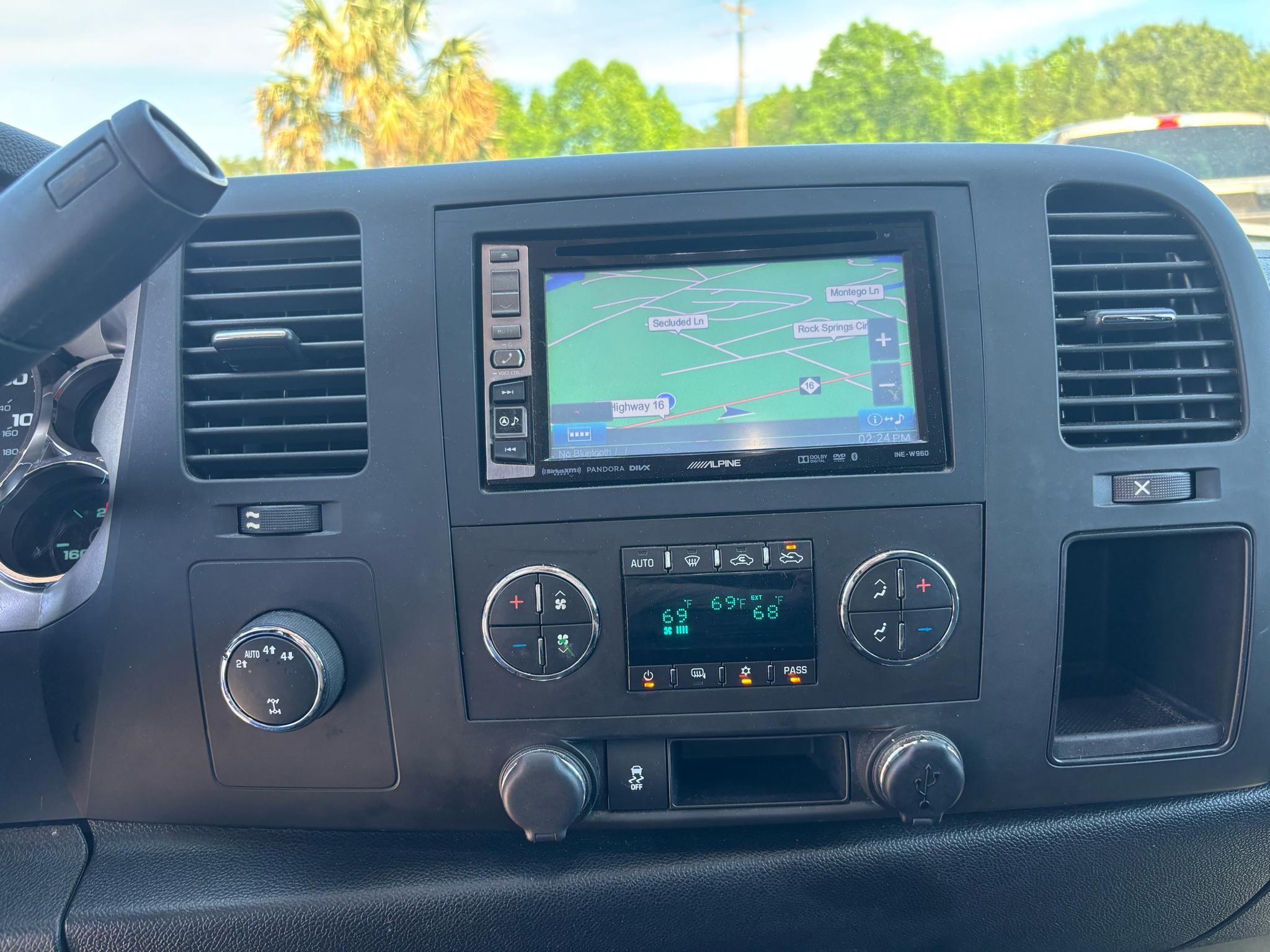 Chevrolet Silverado 1500 4WD Ext Cab 143.5" LT 2013