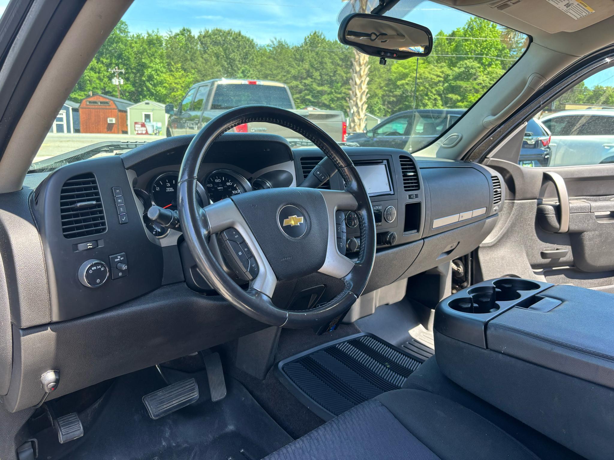 Chevrolet Silverado 1500 4WD Ext Cab 143.5" LT 2013