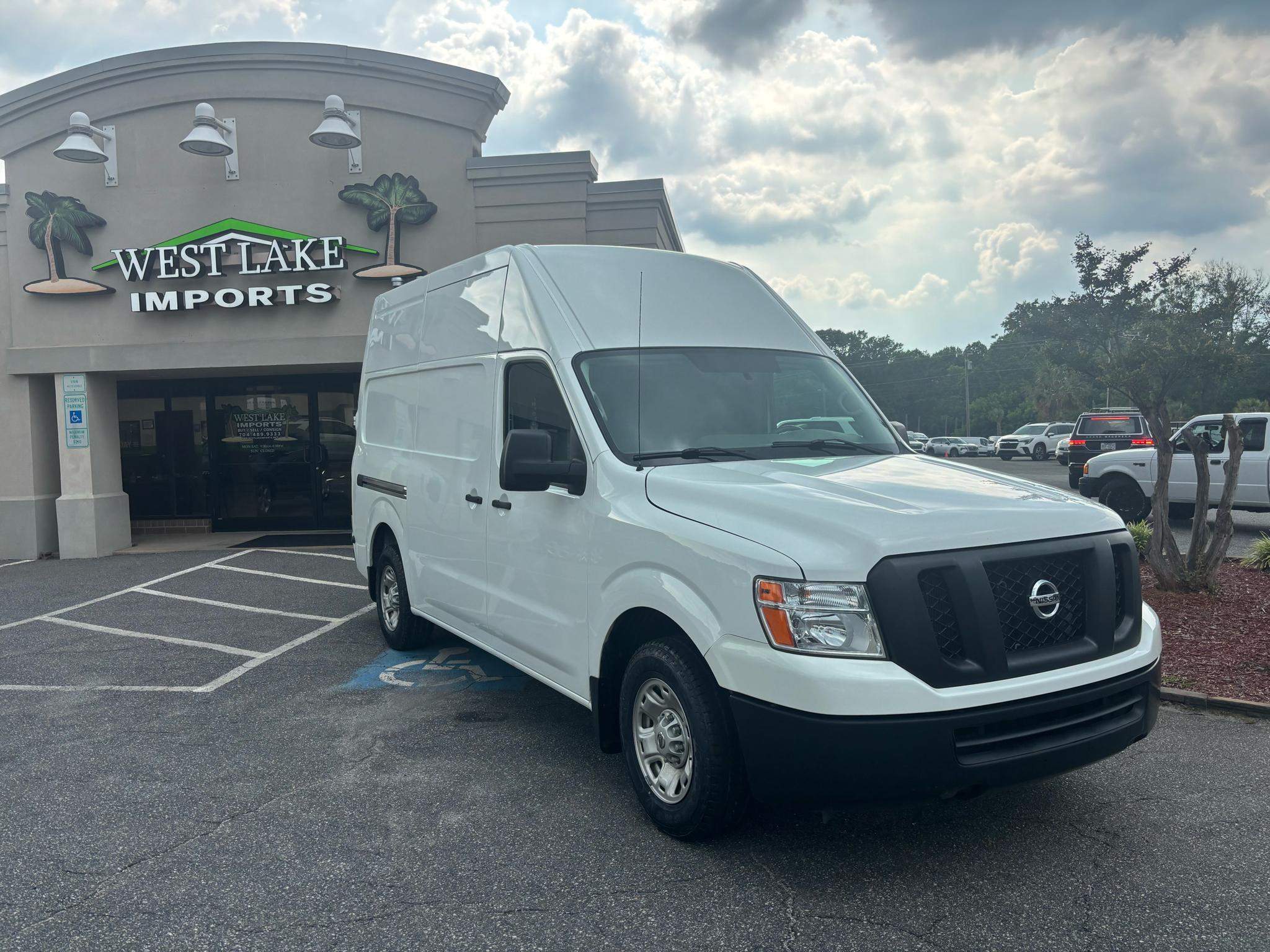 2021 Nissan NV Cargo NV2500 HD High Roof V6 SV