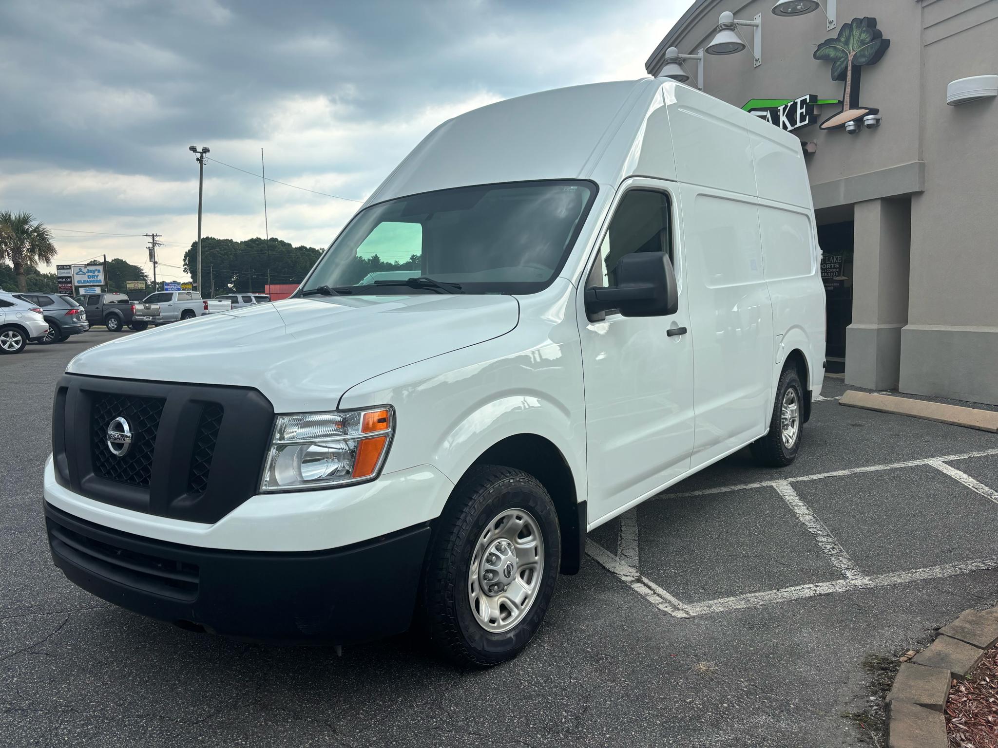 Nissan NV Cargo NV2500 HD High Roof V6 SV 2021