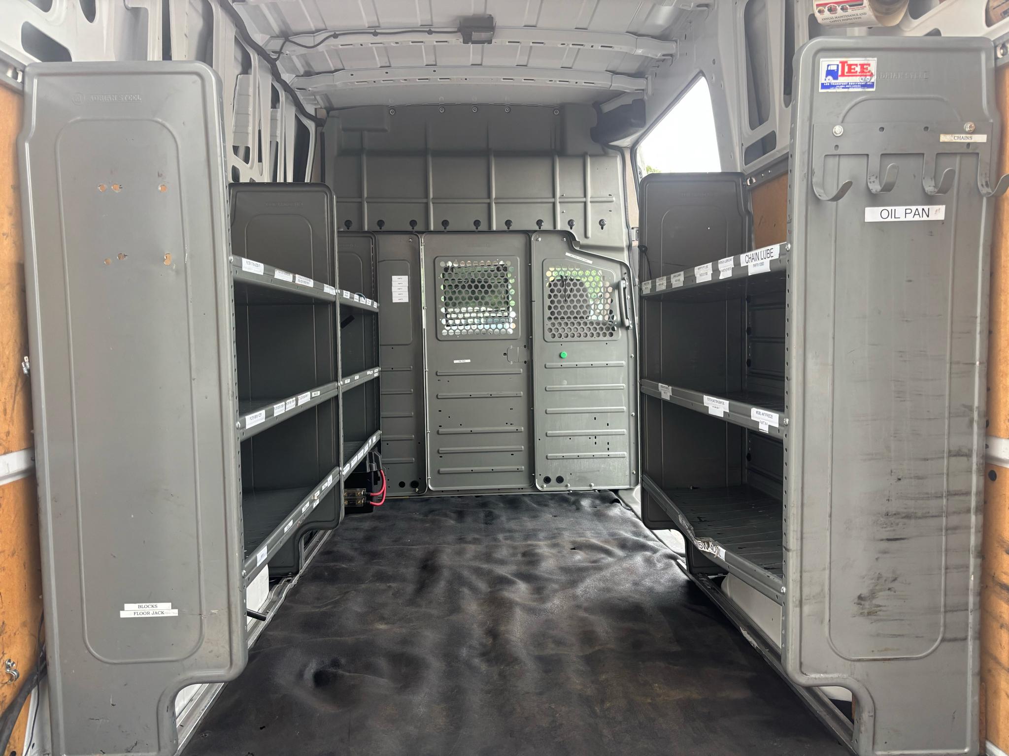 Nissan NV Cargo NV2500 HD High Roof V6 SV 2021