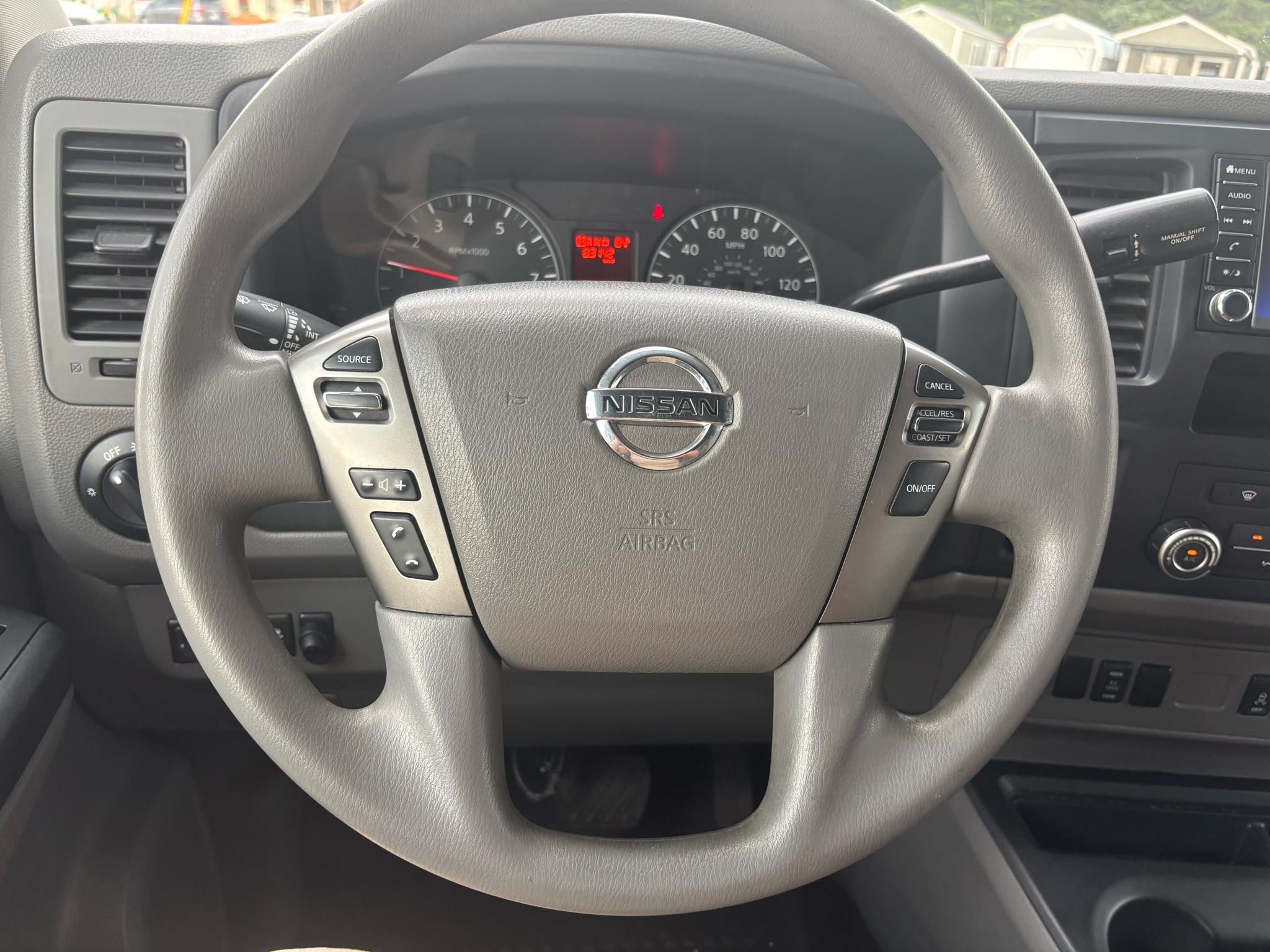 Nissan NV Cargo NV2500 HD High Roof V6 SV 2021