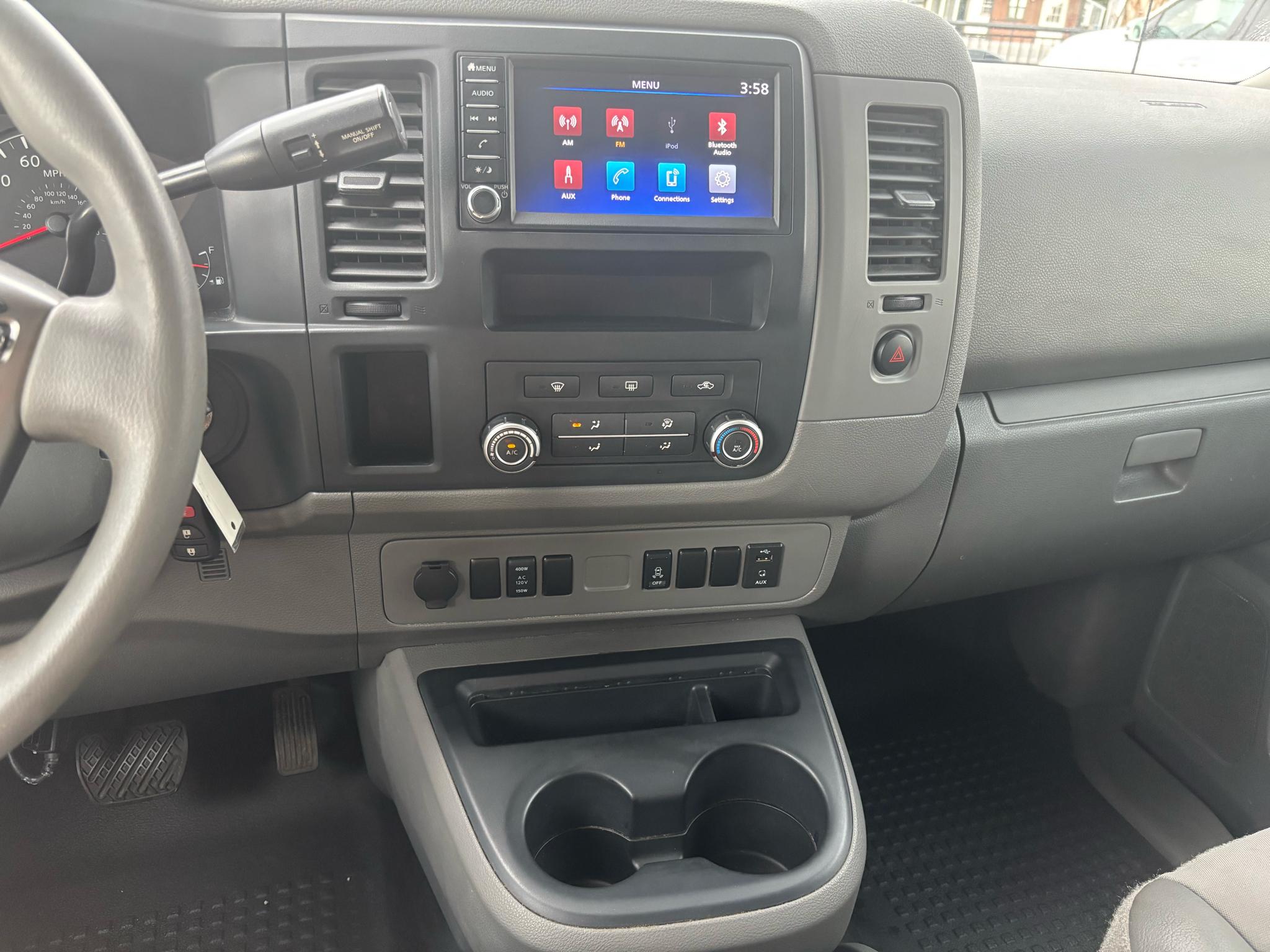 Nissan NV Cargo NV2500 HD High Roof V6 SV 2021