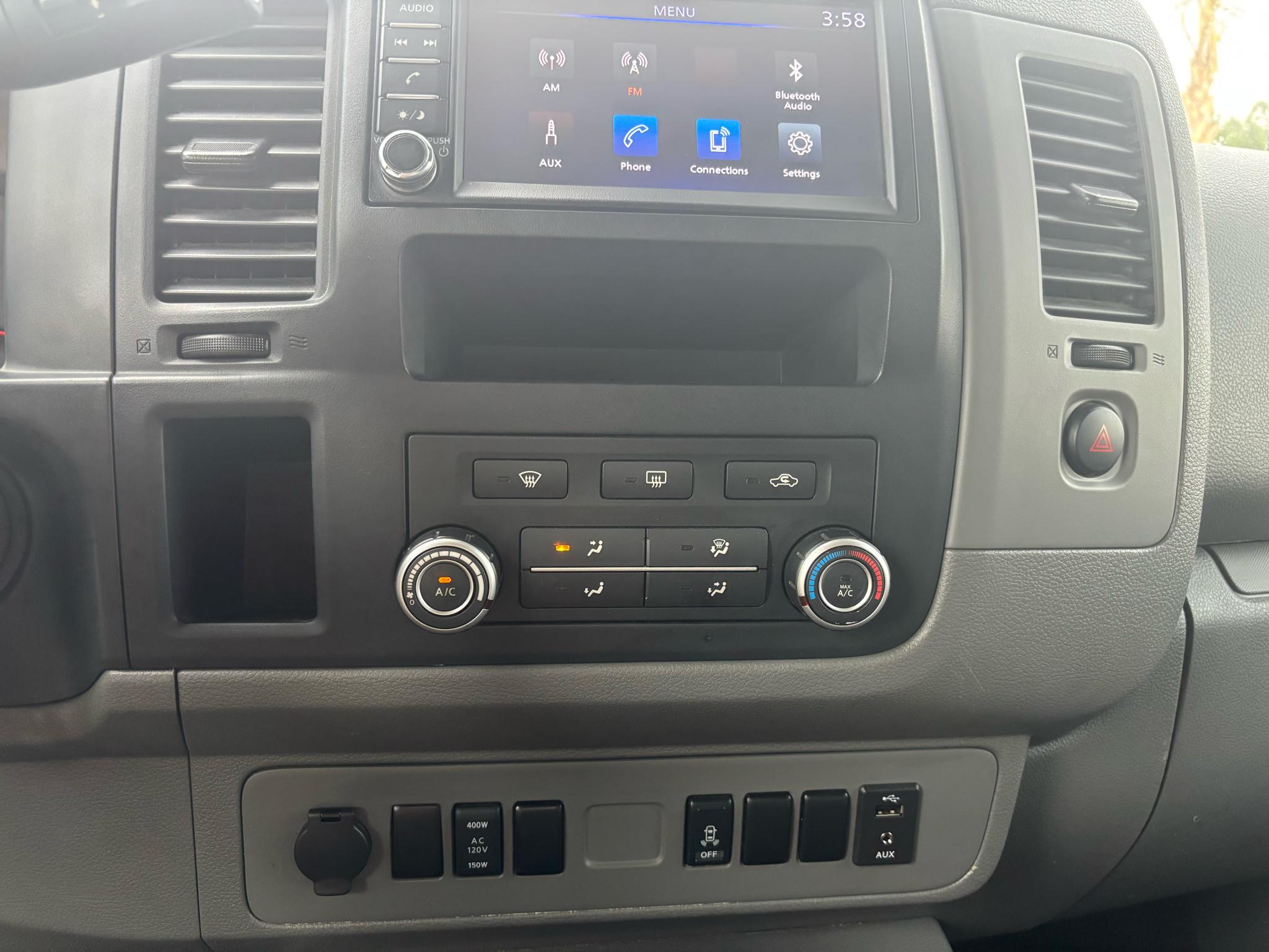 Nissan NV Cargo NV2500 HD High Roof V6 SV 2021