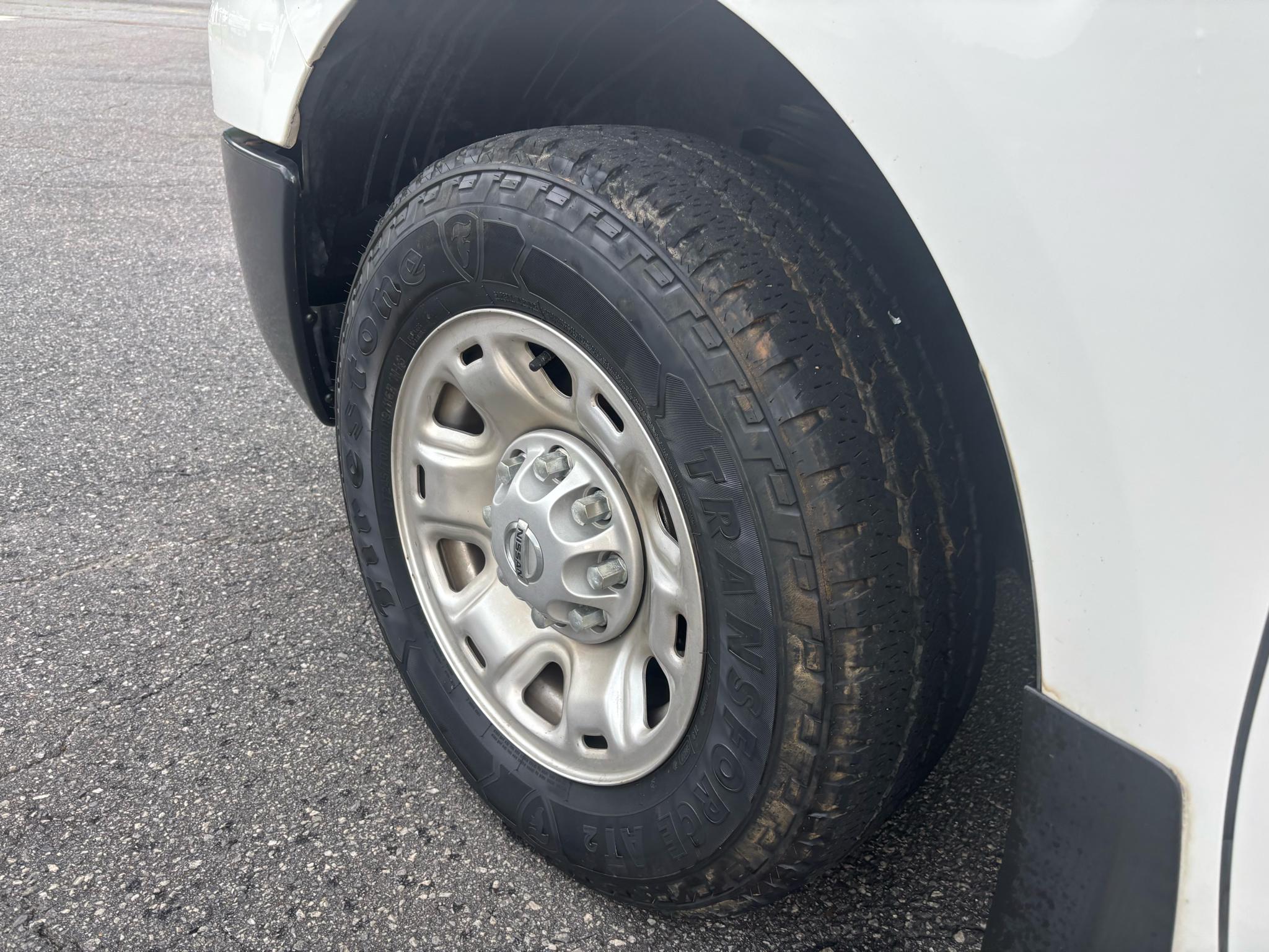Nissan NV Cargo NV2500 HD High Roof V6 SV 2021