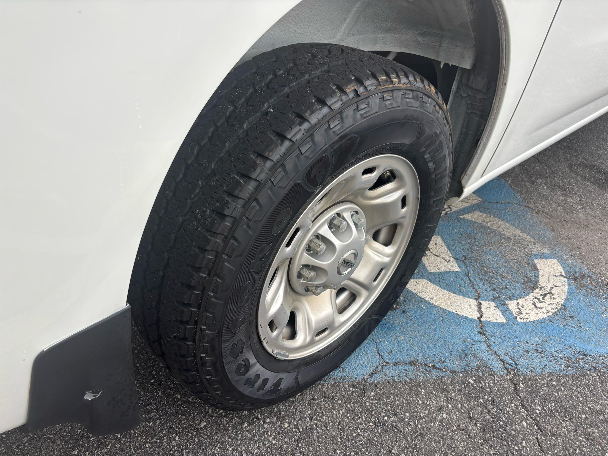 Nissan NV Cargo NV2500 HD High Roof V6 SV 2021