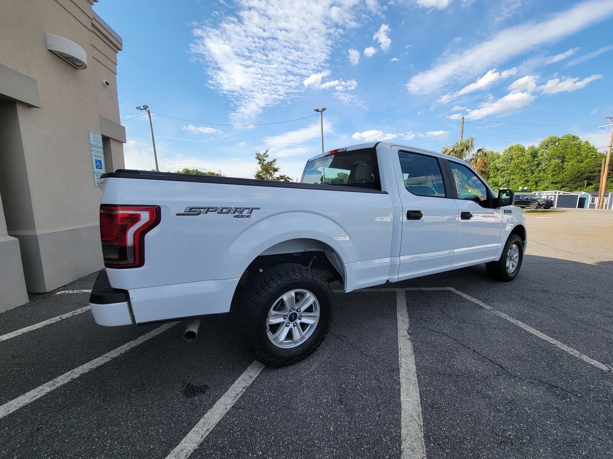 Ford F-150 4WD SuperCrew 139" XL 2016