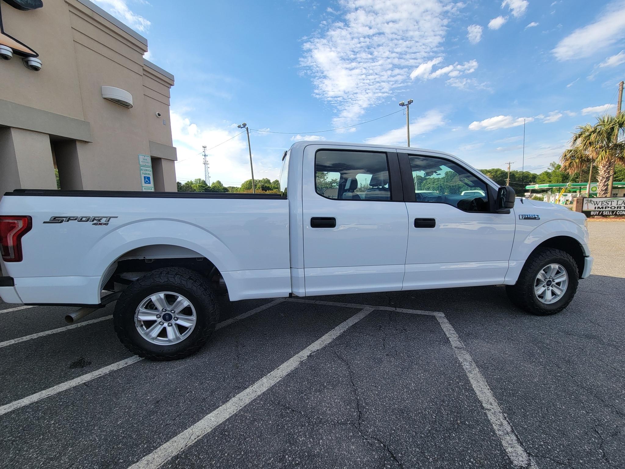 Ford F-150 4WD SuperCrew 139" XL 2016