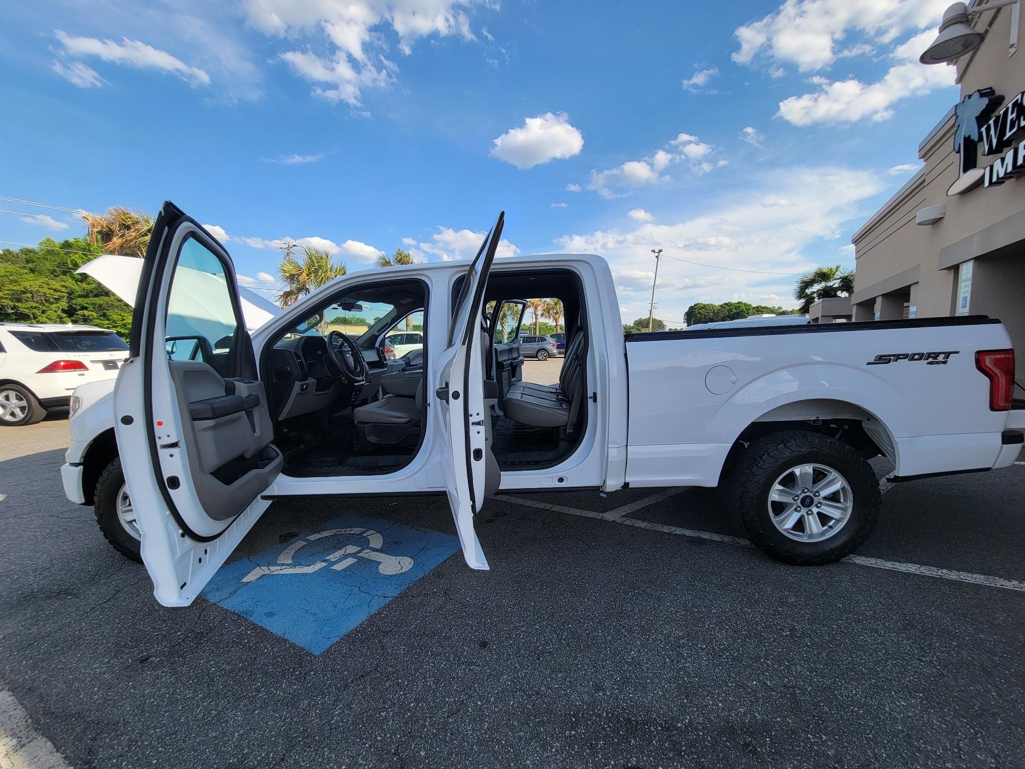 Ford F-150 4WD SuperCrew 139" XL 2016