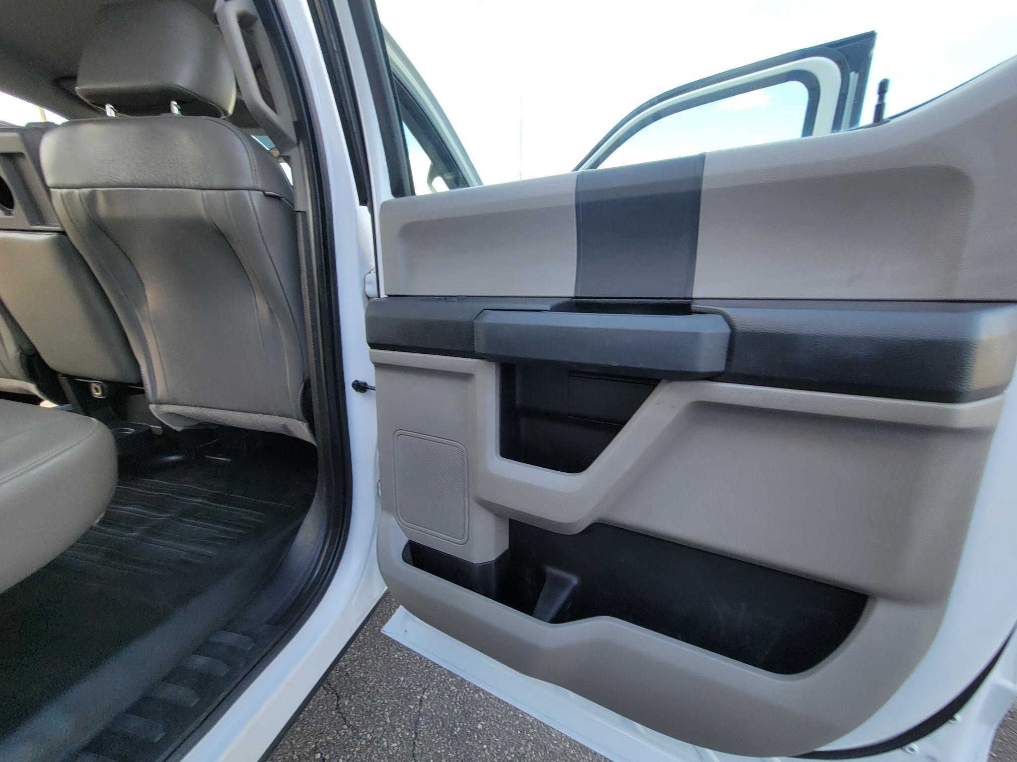 Ford F-150 4WD SuperCrew 139" XL 2016