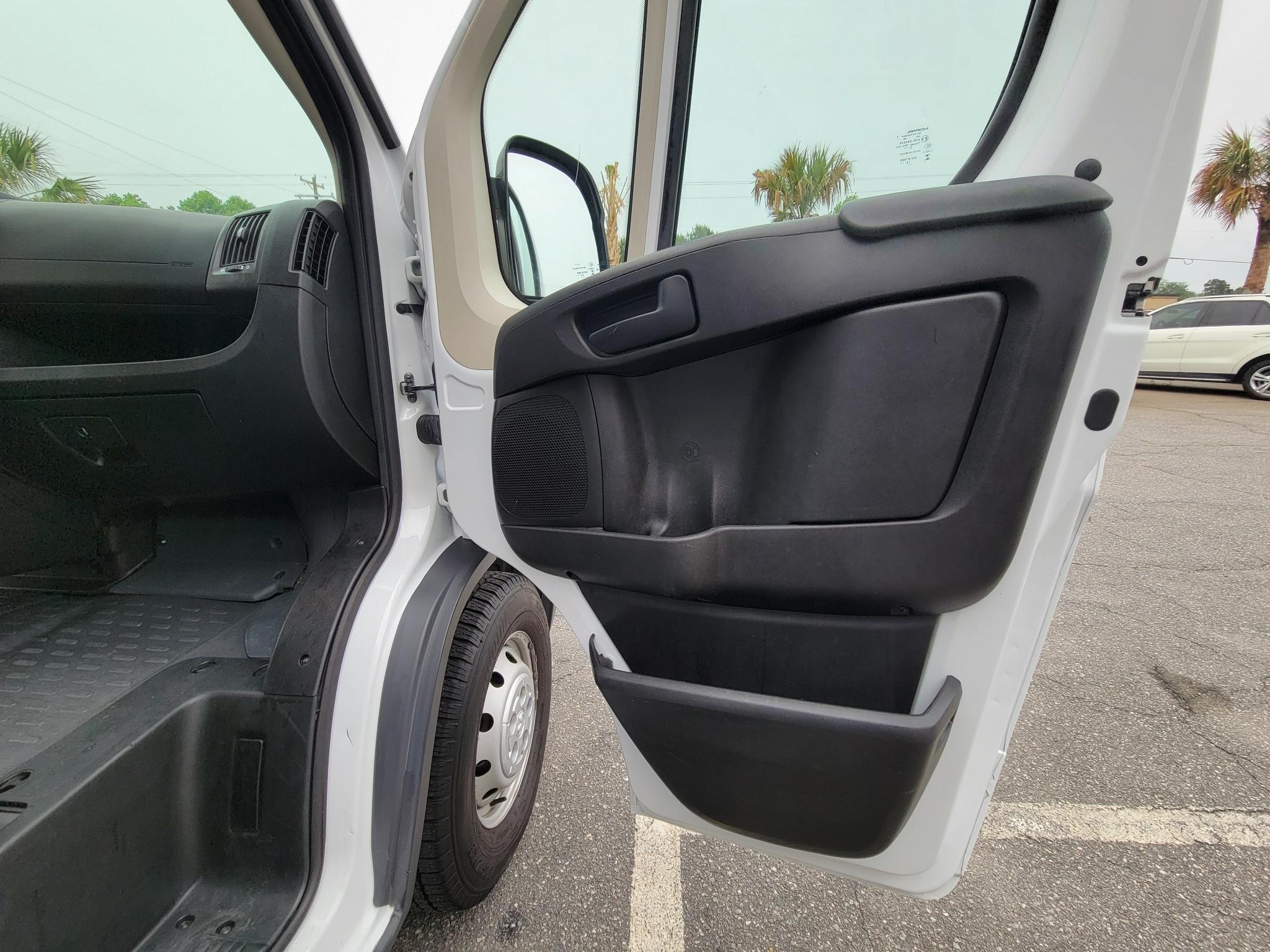 RAM ProMaster Cargo Van 1500 High Roof 136" WB 2017