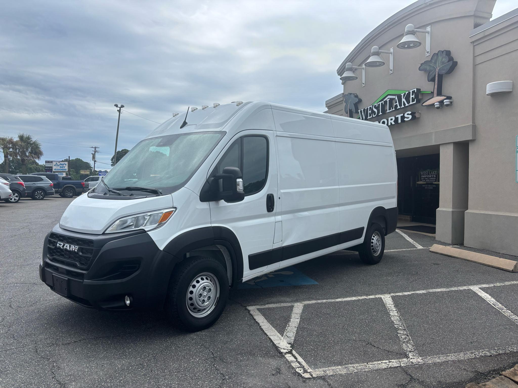 RAM ProMaster Cargo Van Tradesman 2500 High Roof 159" WB w/Pass Seat 2024