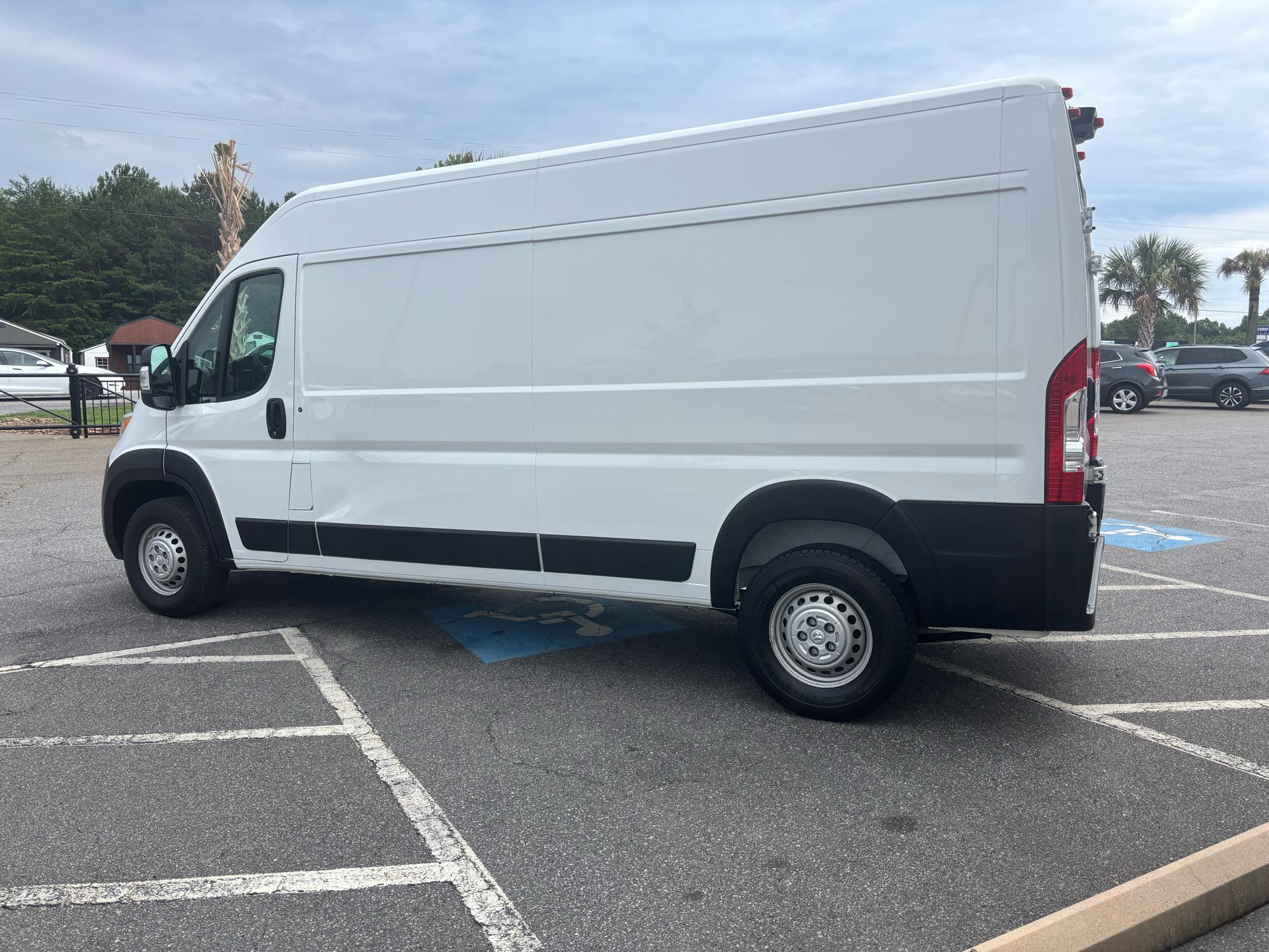 RAM ProMaster Cargo Van Tradesman 2500 High Roof 159" WB w/Pass Seat 2024