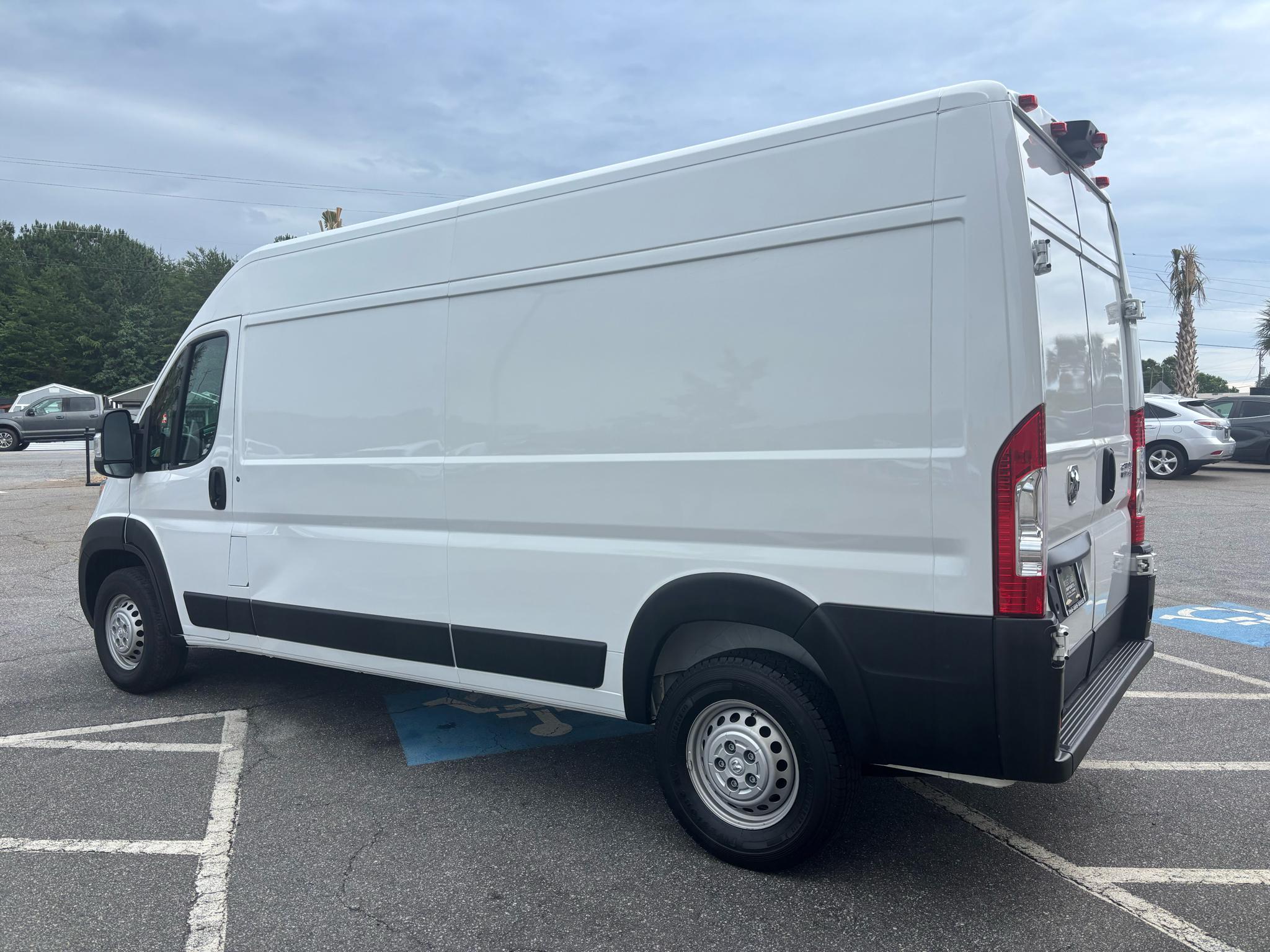 RAM ProMaster Cargo Van Tradesman 2500 High Roof 159" WB w/Pass Seat 2024