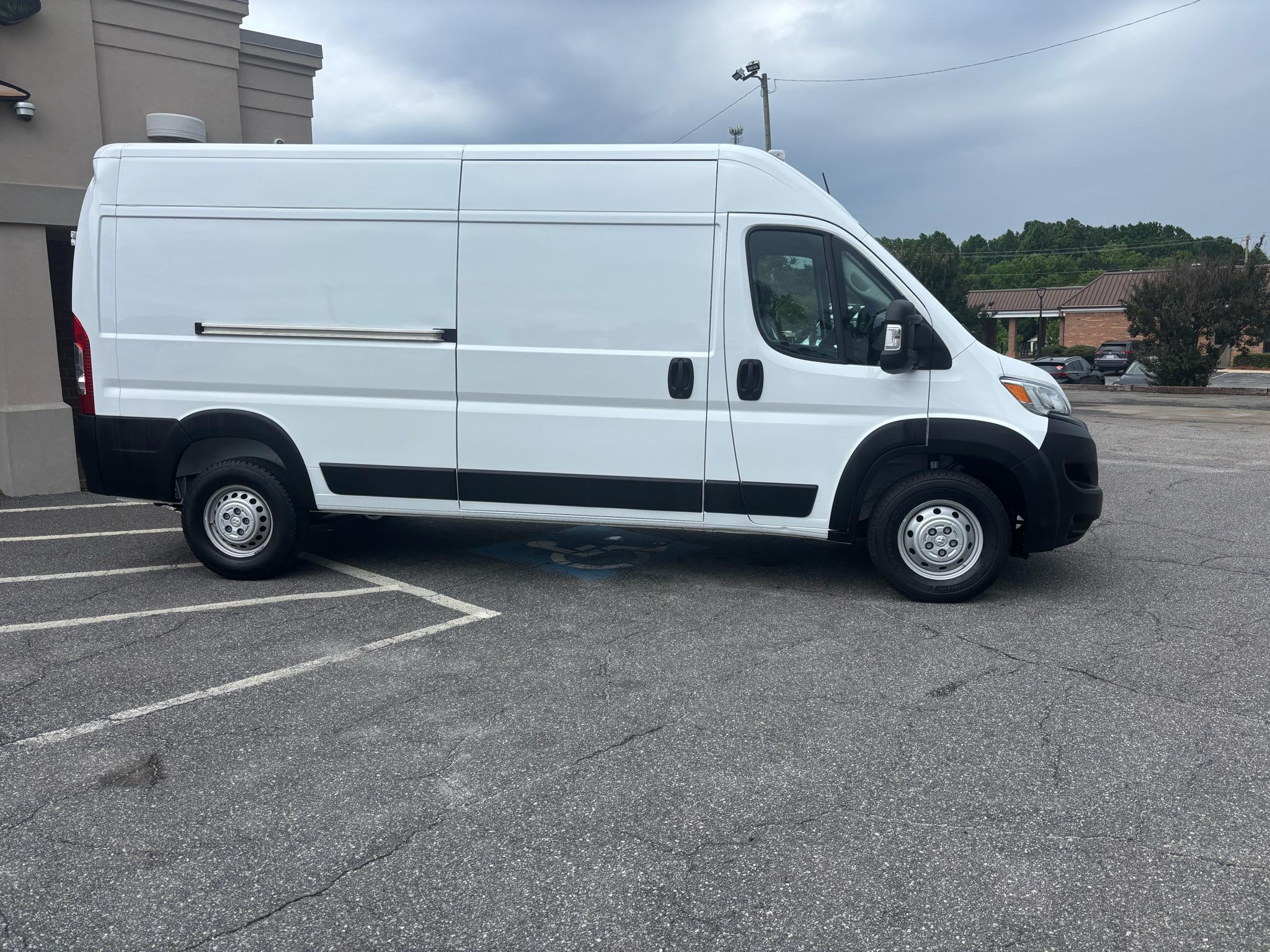 RAM ProMaster Cargo Van Tradesman 2500 High Roof 159" WB w/Pass Seat 2024
