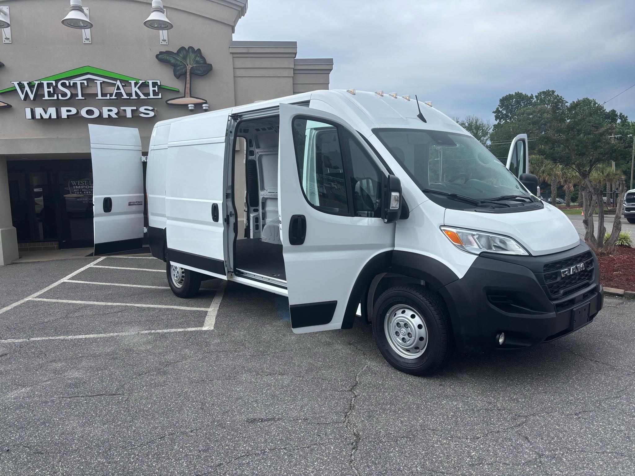 RAM ProMaster Cargo Van Tradesman 2500 High Roof 159" WB w/Pass Seat 2024