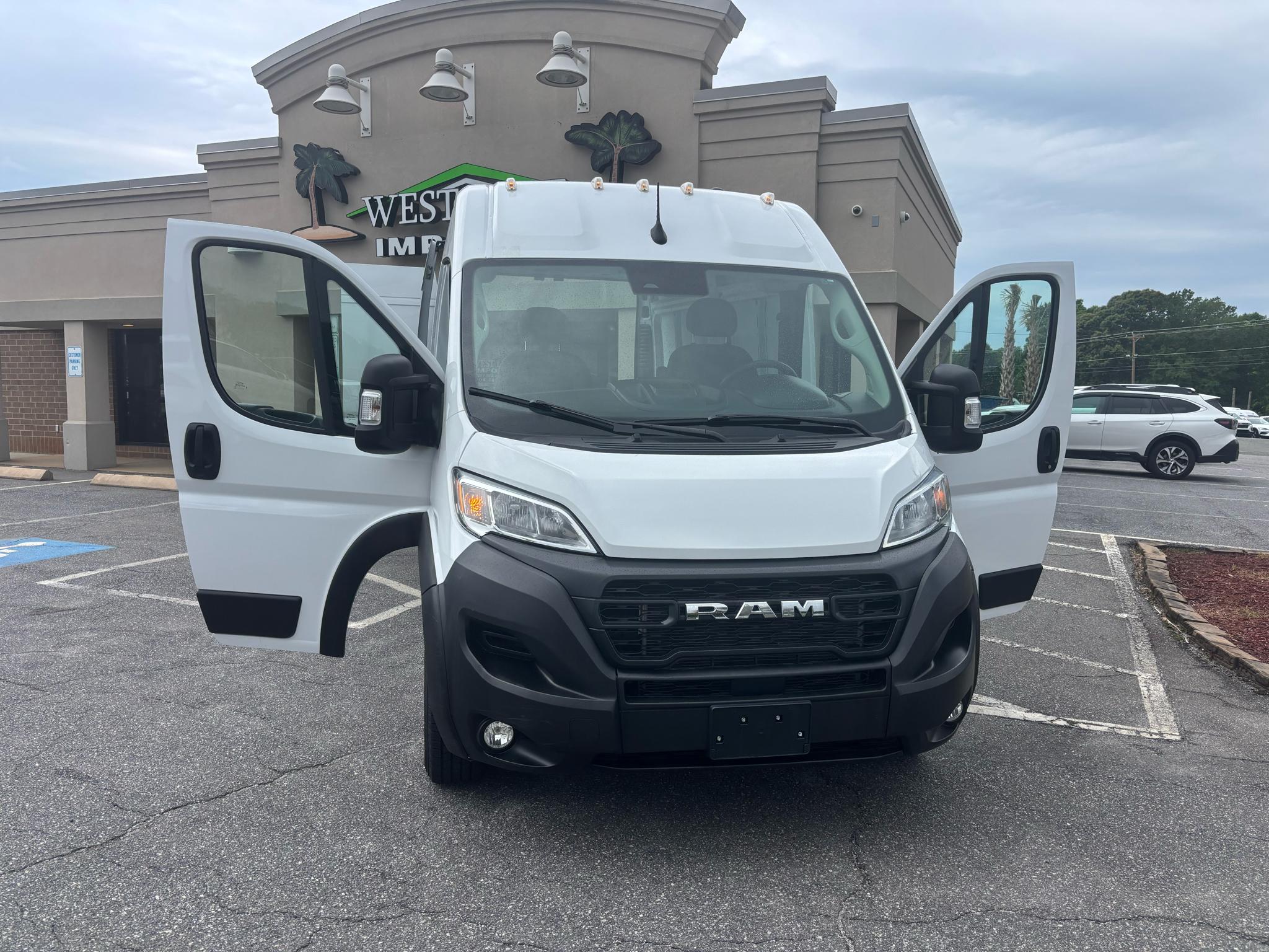 RAM ProMaster Cargo Van Tradesman 2500 High Roof 159" WB w/Pass Seat 2024