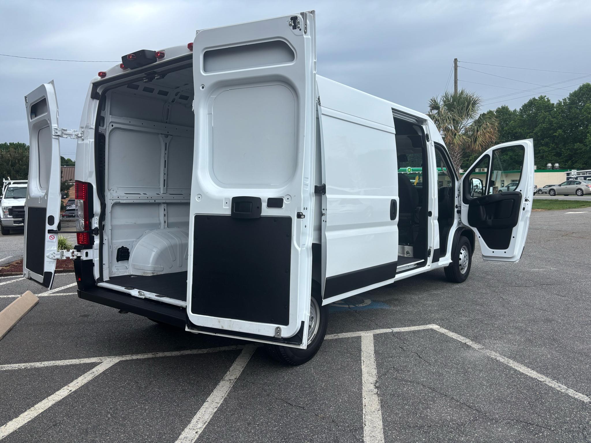 RAM ProMaster Cargo Van Tradesman 2500 High Roof 159" WB w/Pass Seat 2024