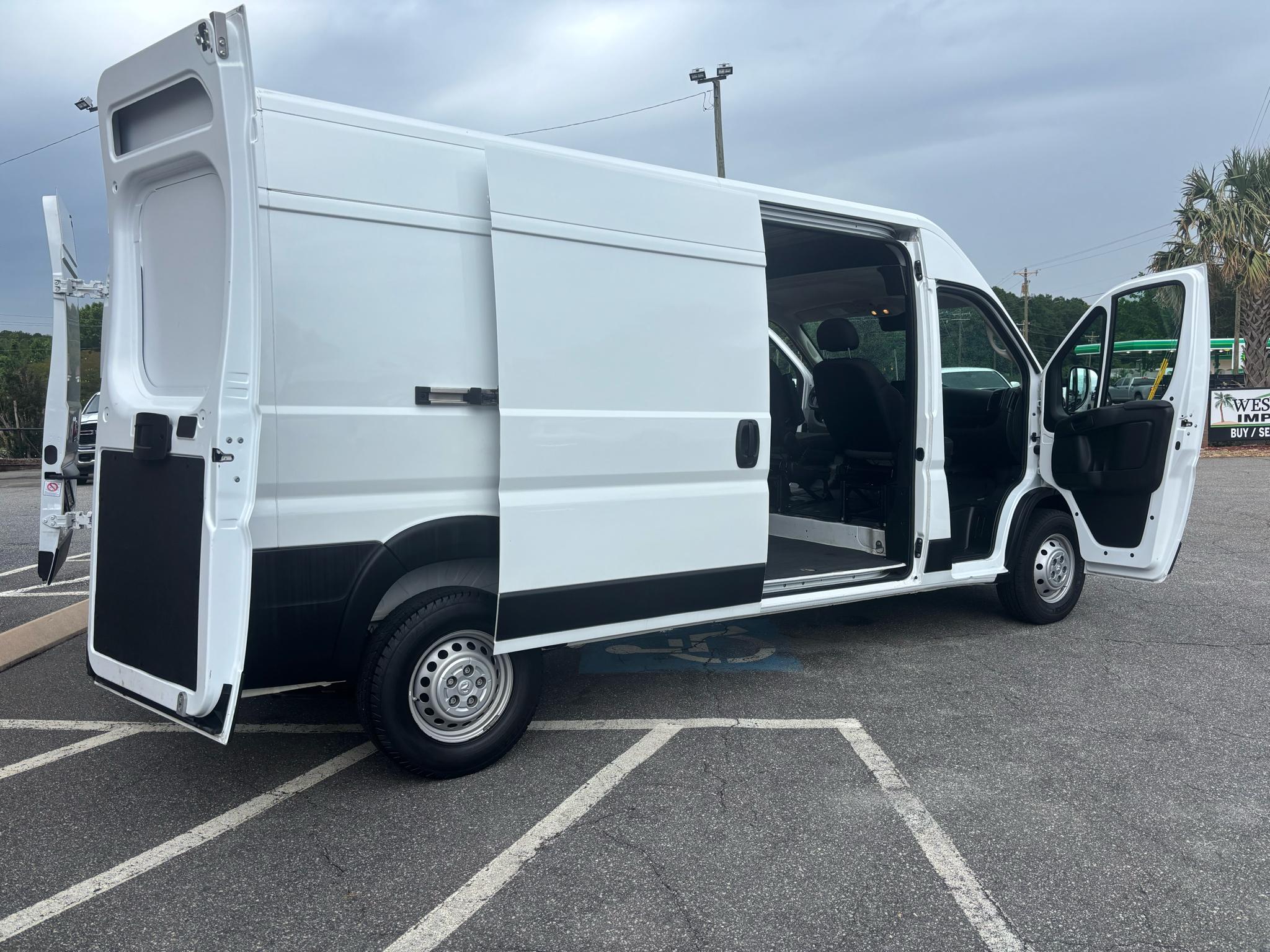 RAM ProMaster Cargo Van Tradesman 2500 High Roof 159" WB w/Pass Seat 2024