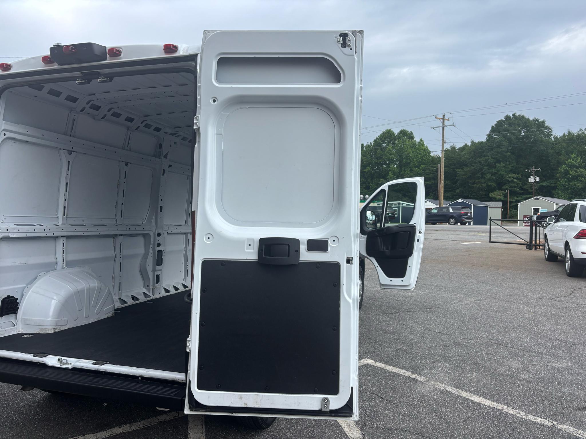 RAM ProMaster Cargo Van Tradesman 2500 High Roof 159" WB w/Pass Seat 2024