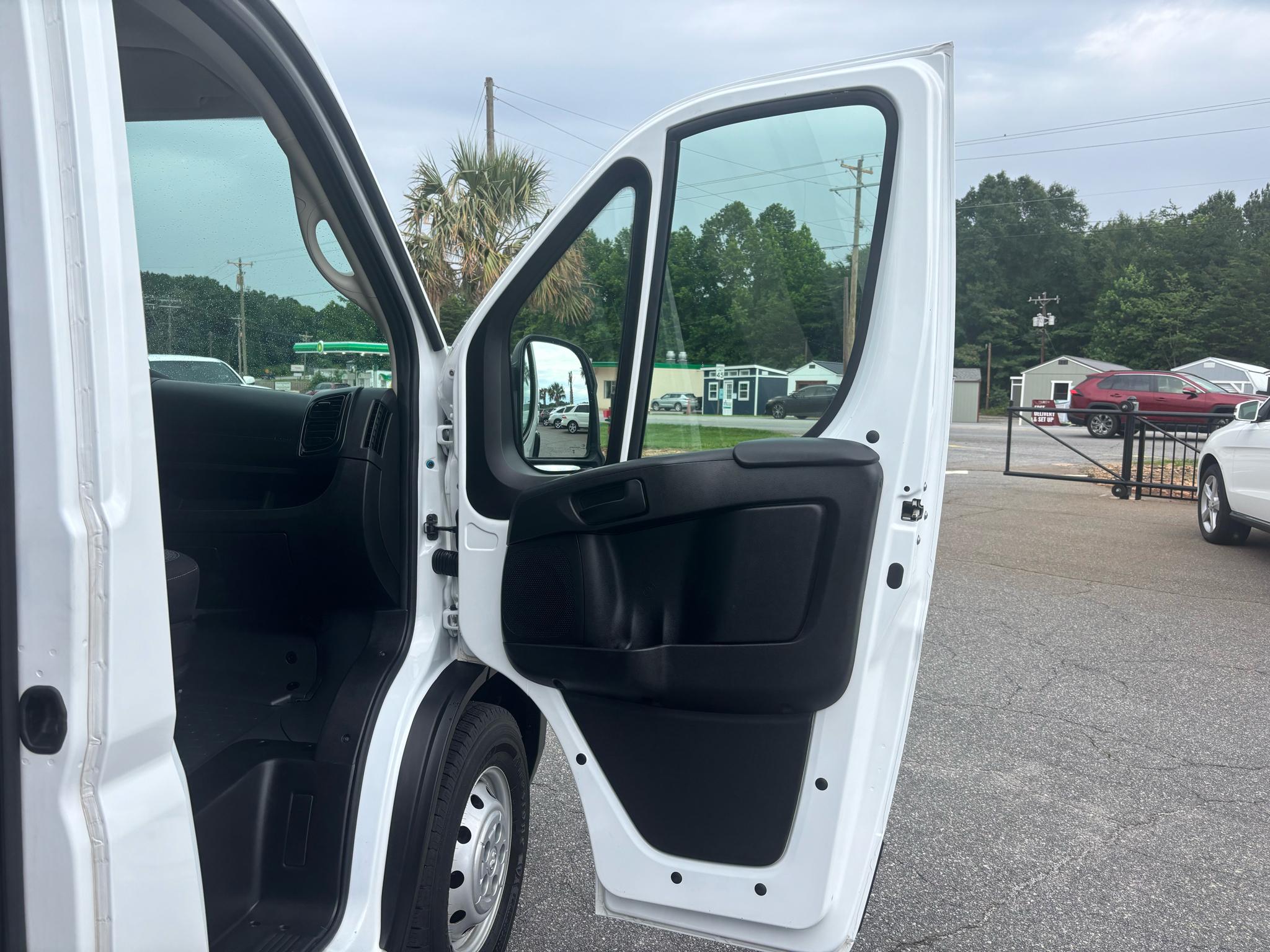 RAM ProMaster Cargo Van Tradesman 2500 High Roof 159" WB w/Pass Seat 2024