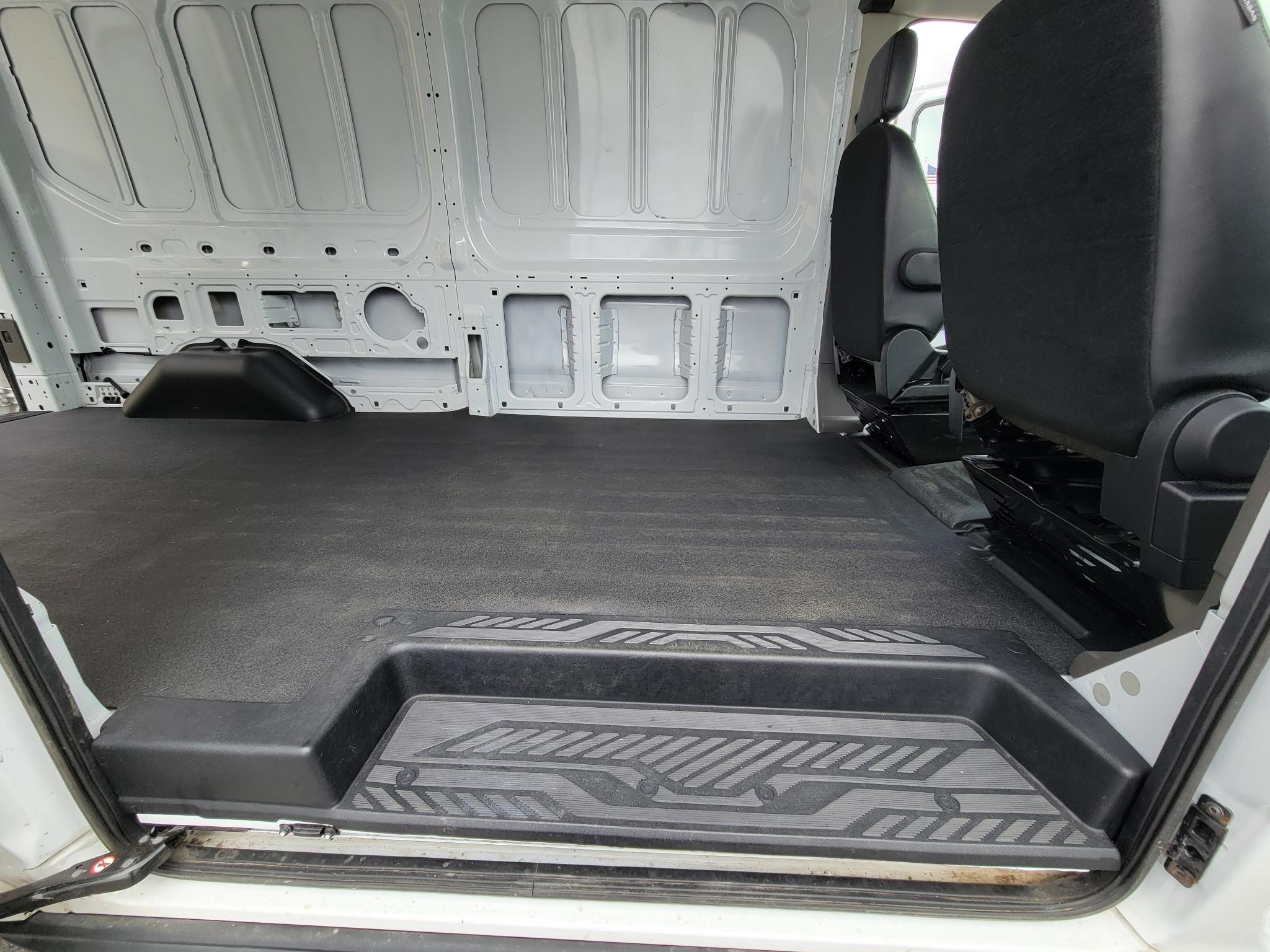 Ford Transit Cargo Van T-250 148" Med Rf 9070 GVWR RWD 2025