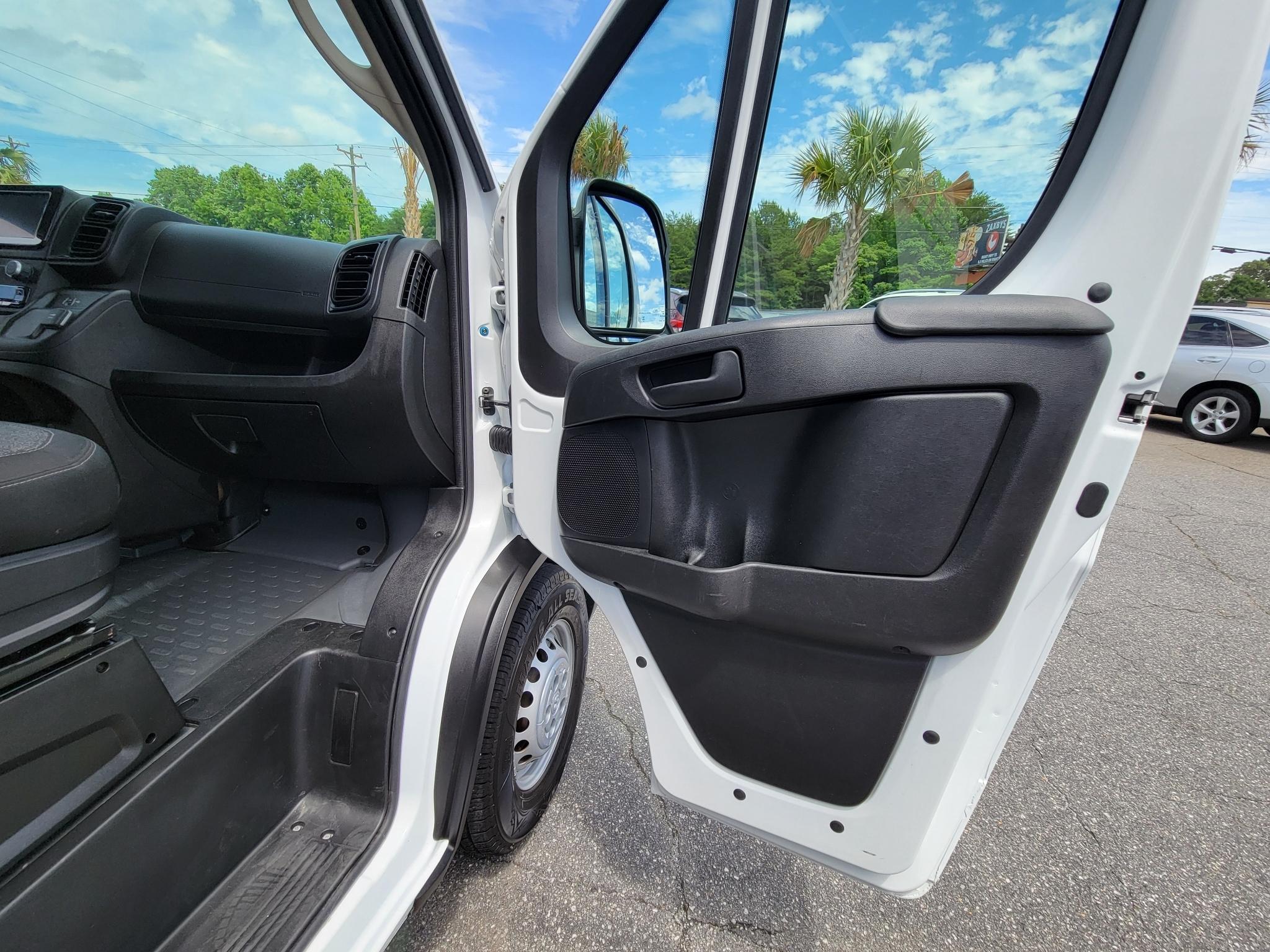 RAM ProMaster Cargo Van Tradesman 2500 High Roof 159" WB w/Pass Seat 2024