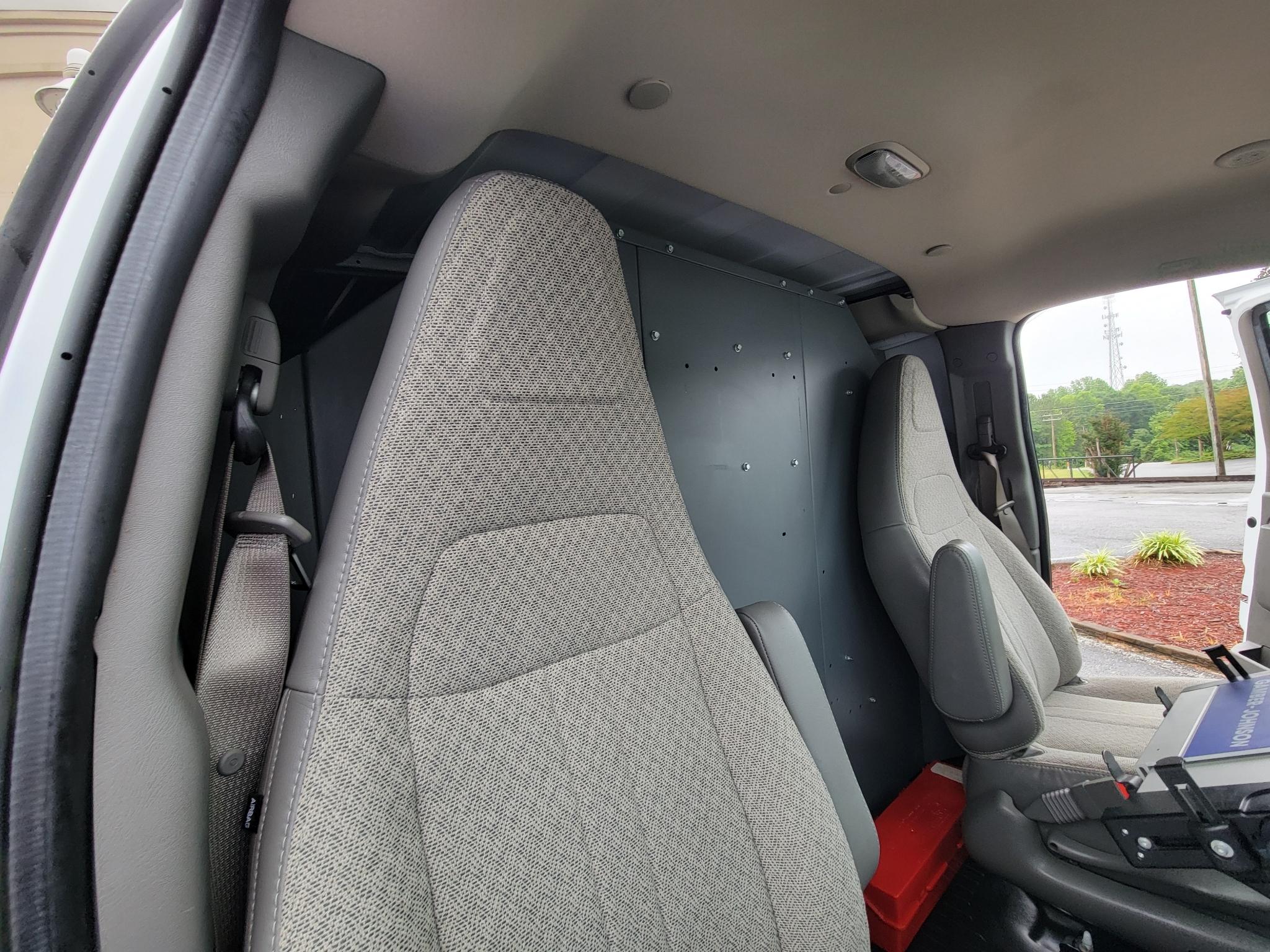 GMC Savana Cargo Van RWD 2500 135" 2022