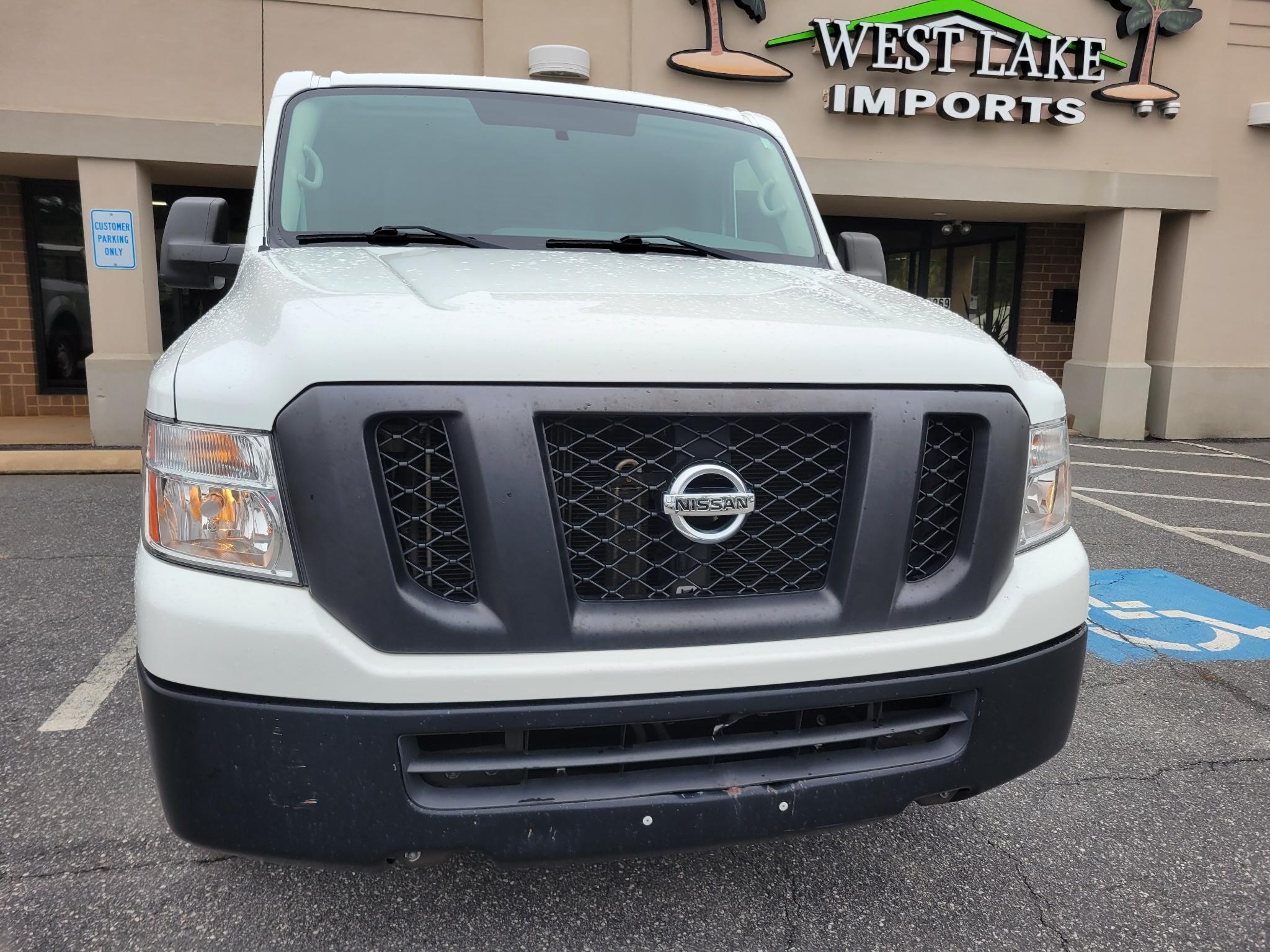 Nissan NV Cargo NV2500 HD Standard Roof V6 SV 2020