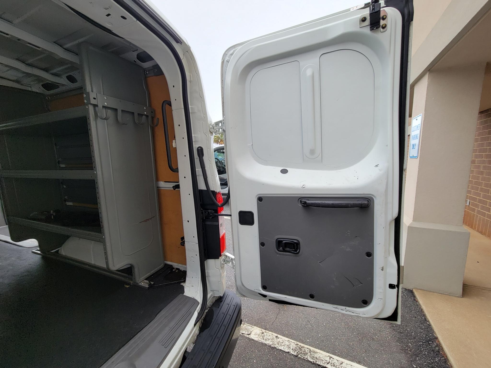 Nissan NV Cargo NV2500 HD Standard Roof V6 SV 2020