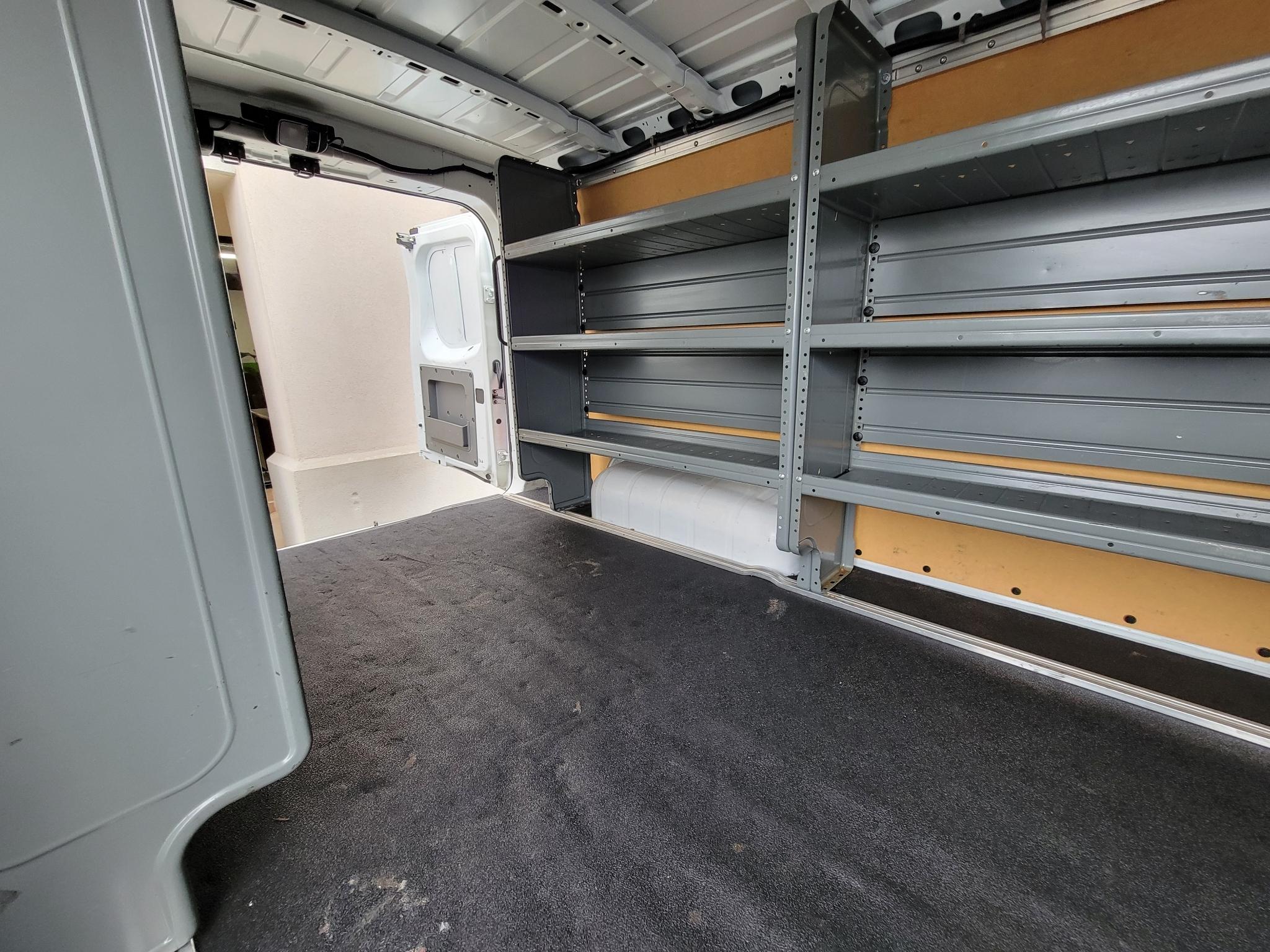 Nissan NV Cargo NV2500 HD Standard Roof V6 SV 2020