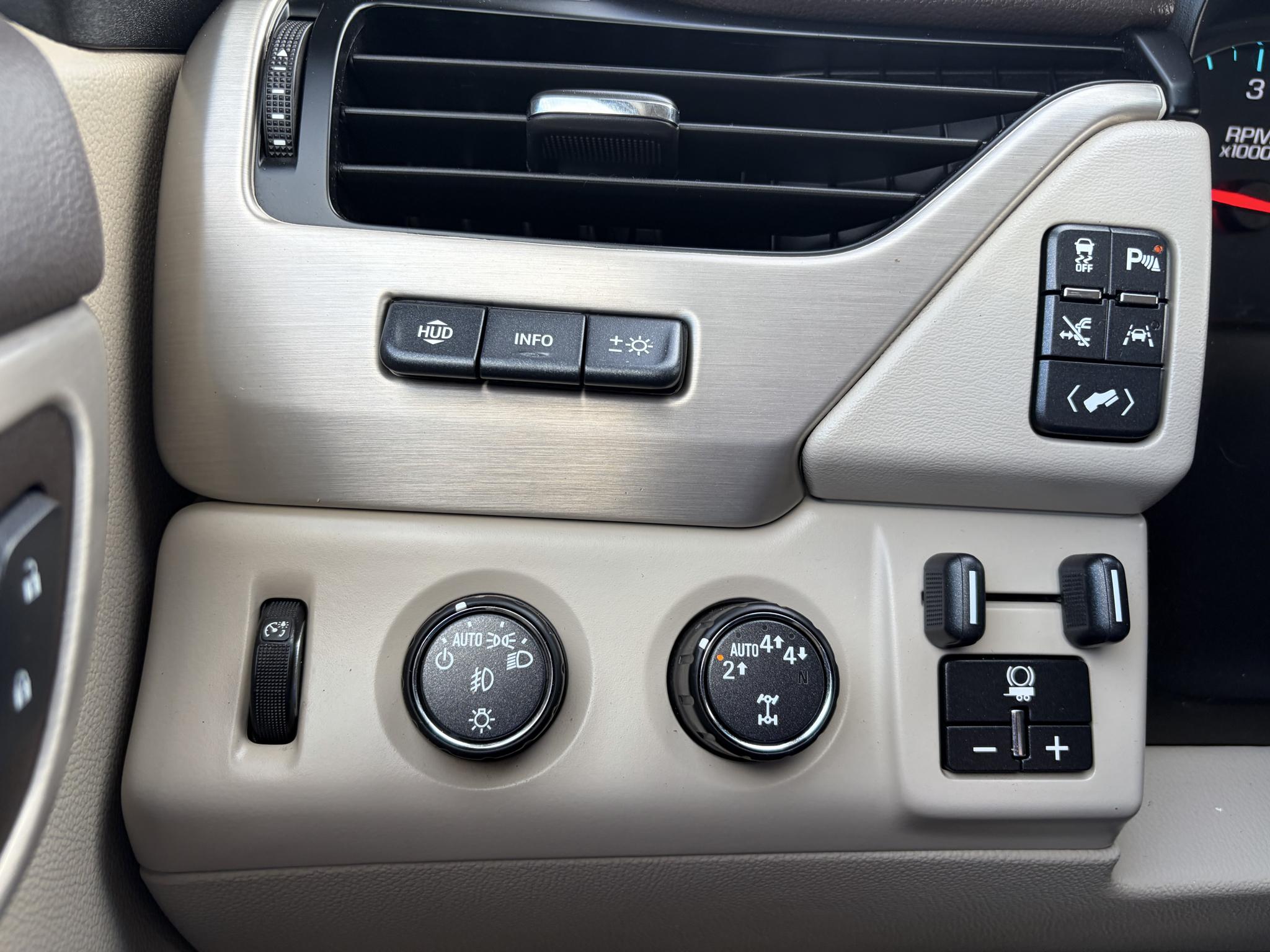GMC Yukon XL 4WD 4dr Denali 2019