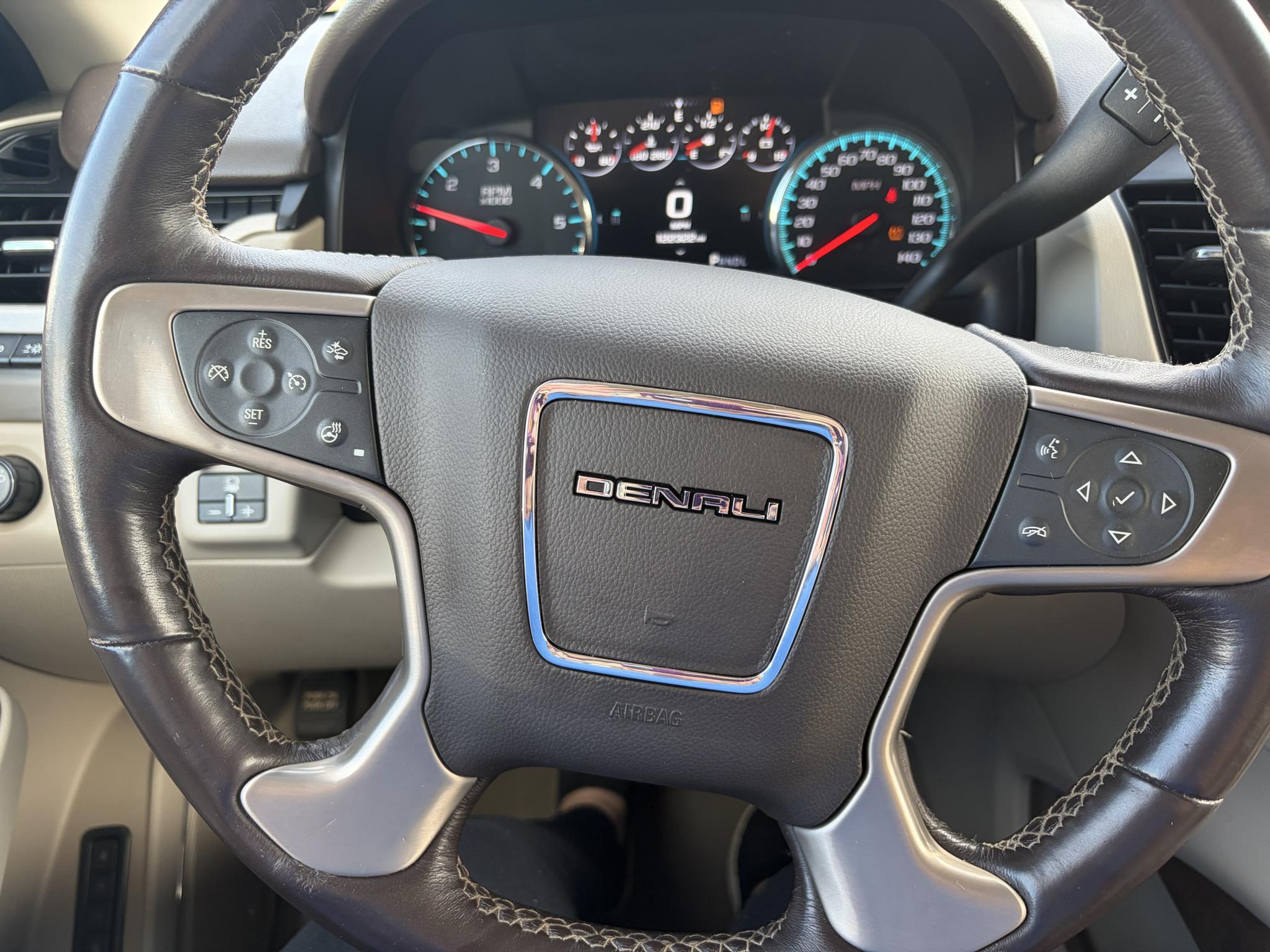 GMC Yukon XL 4WD 4dr Denali 2019
